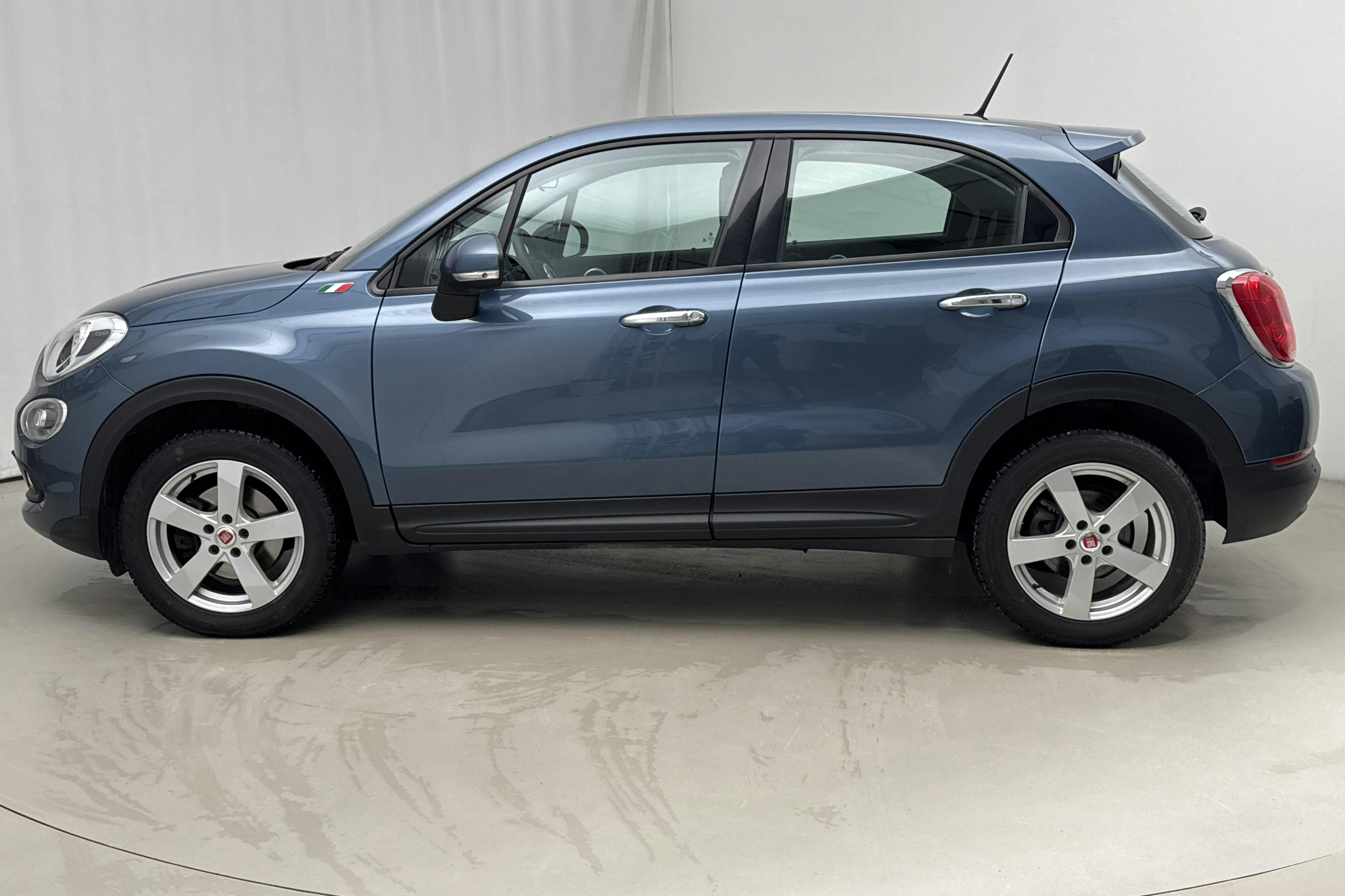 Esittelykuva 2 osoitteesta 14: Fiat 500X 1.6 E-torq (110hk) - 43 140 km - Manuaalinen - sininen - 2018