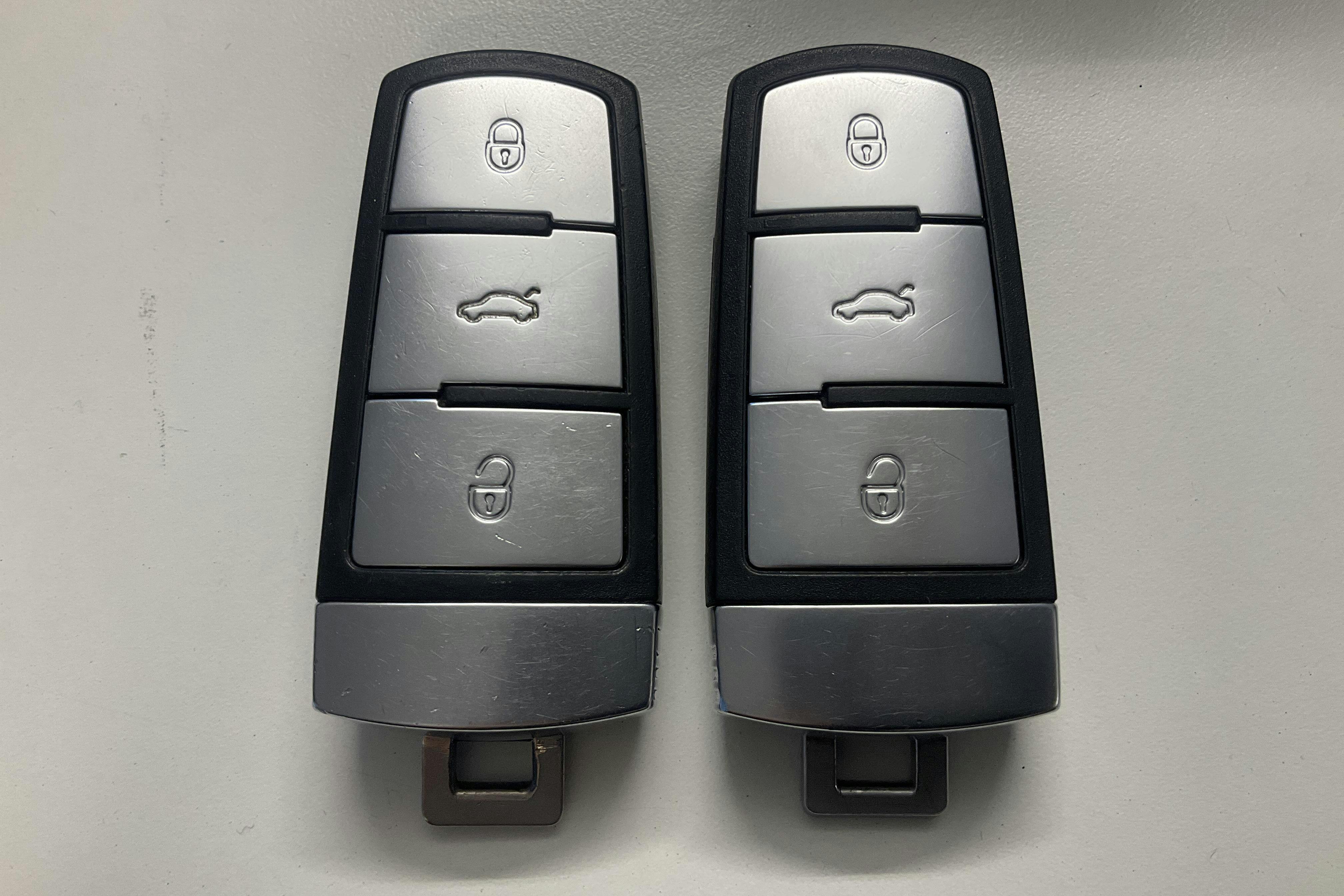 Presentationsfoto 16 av 16: VW Passat 1.4 TSI EcoFuel Variant (150hk) - 9 348 mil - Automat - vit - 2015