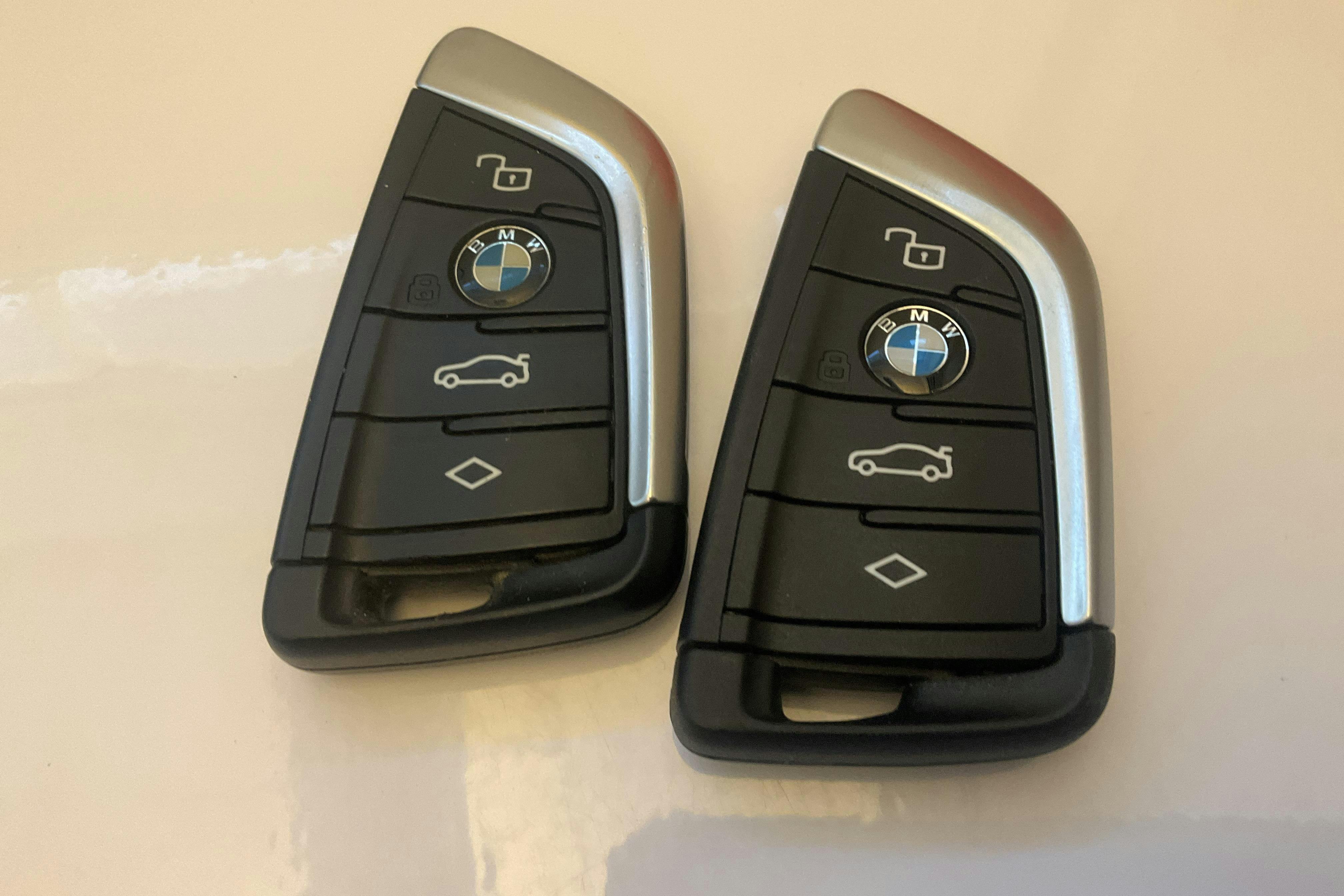 Presentationsfoto 13 av 13: BMW 320d xDrive Touring, G21 (190hk+11hk) - 23 472 mil - Automat - vit - 2021