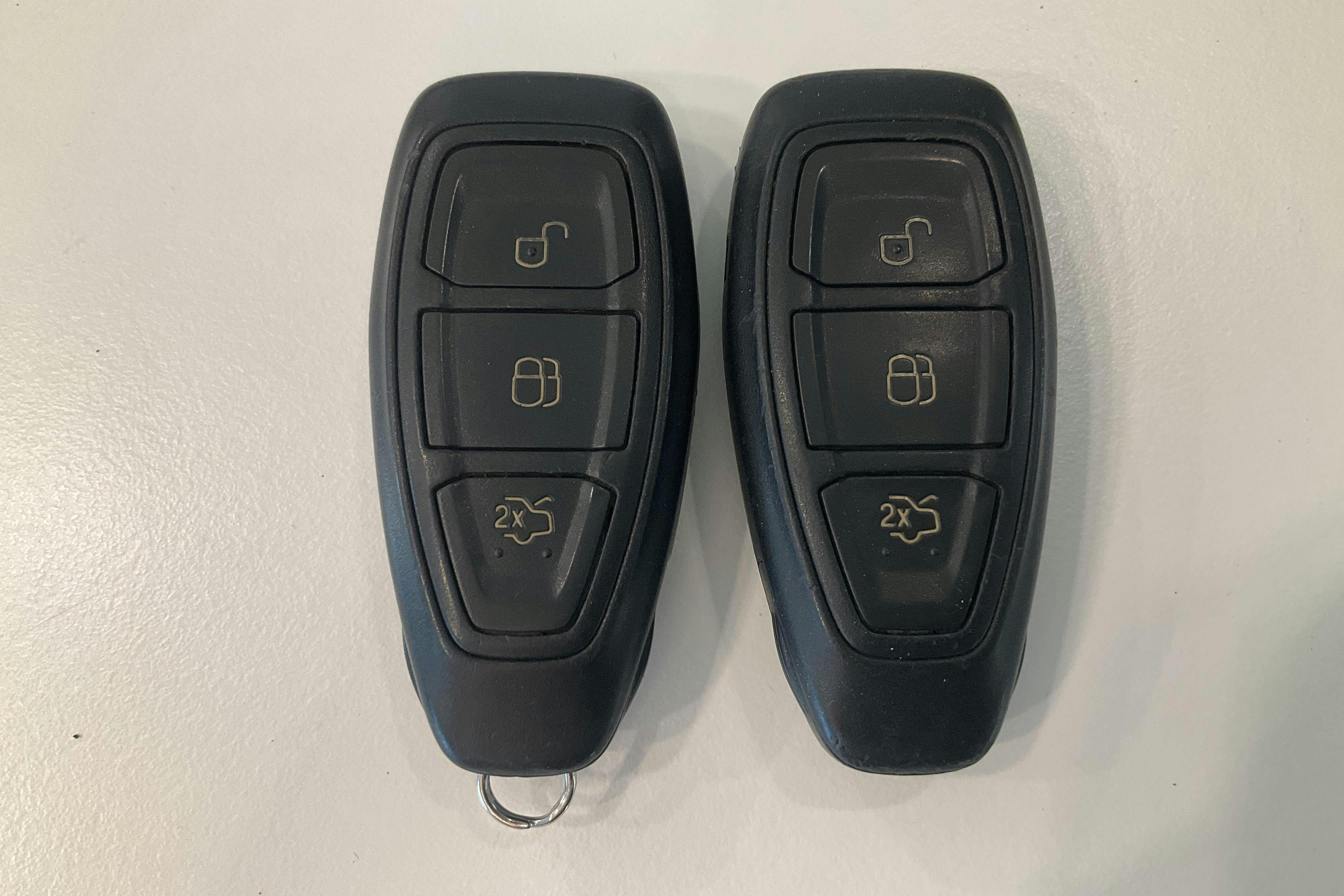 Presentationsfoto 11 av 11: Ford Focus 1.6 TDCi Kombi (115hk) - 16 083 mil - Manuell - röd - 2013