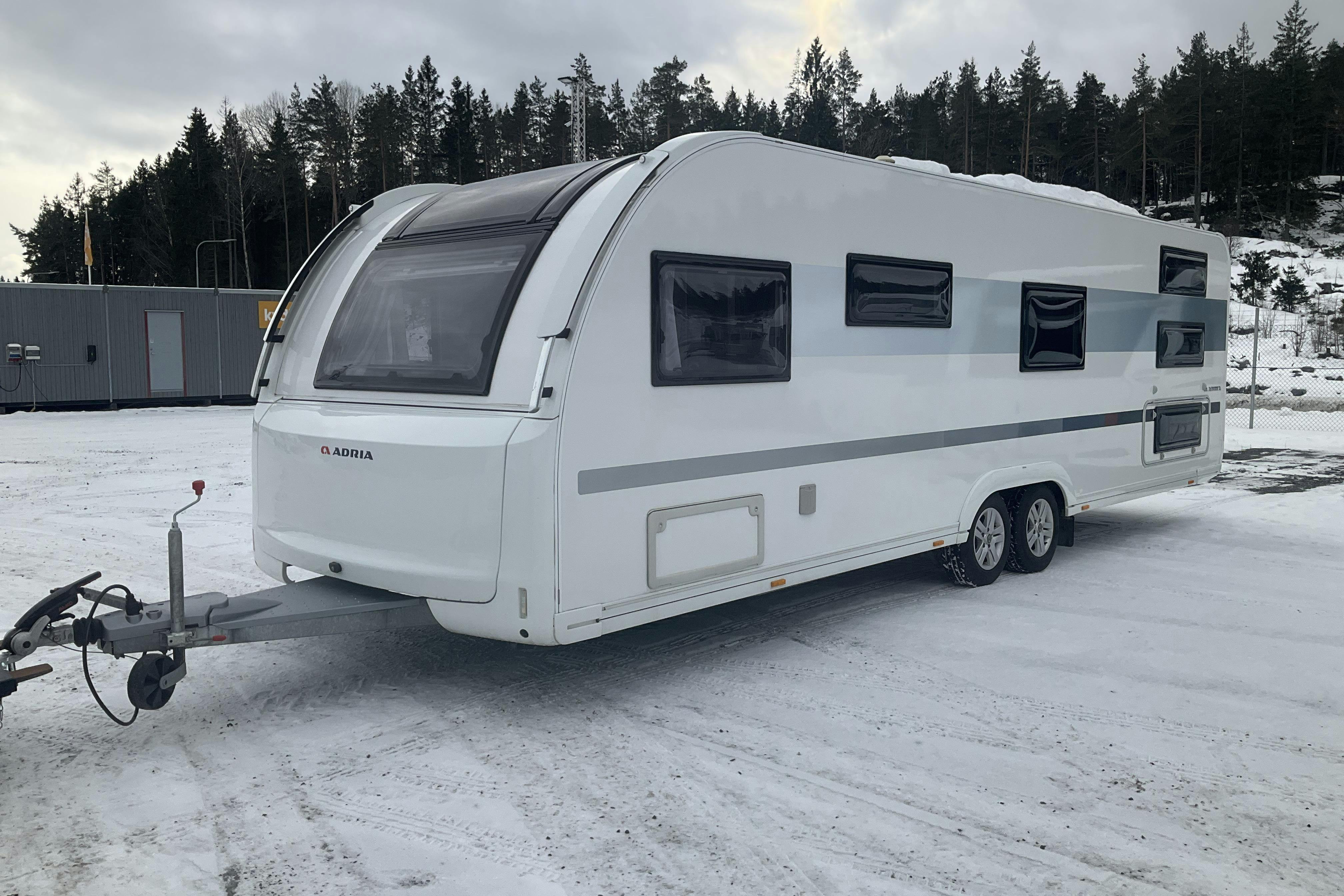 Presentation photo 1 of 35: ADRIA Adora 753 UK Husvagn med AC - 0 km - 2021