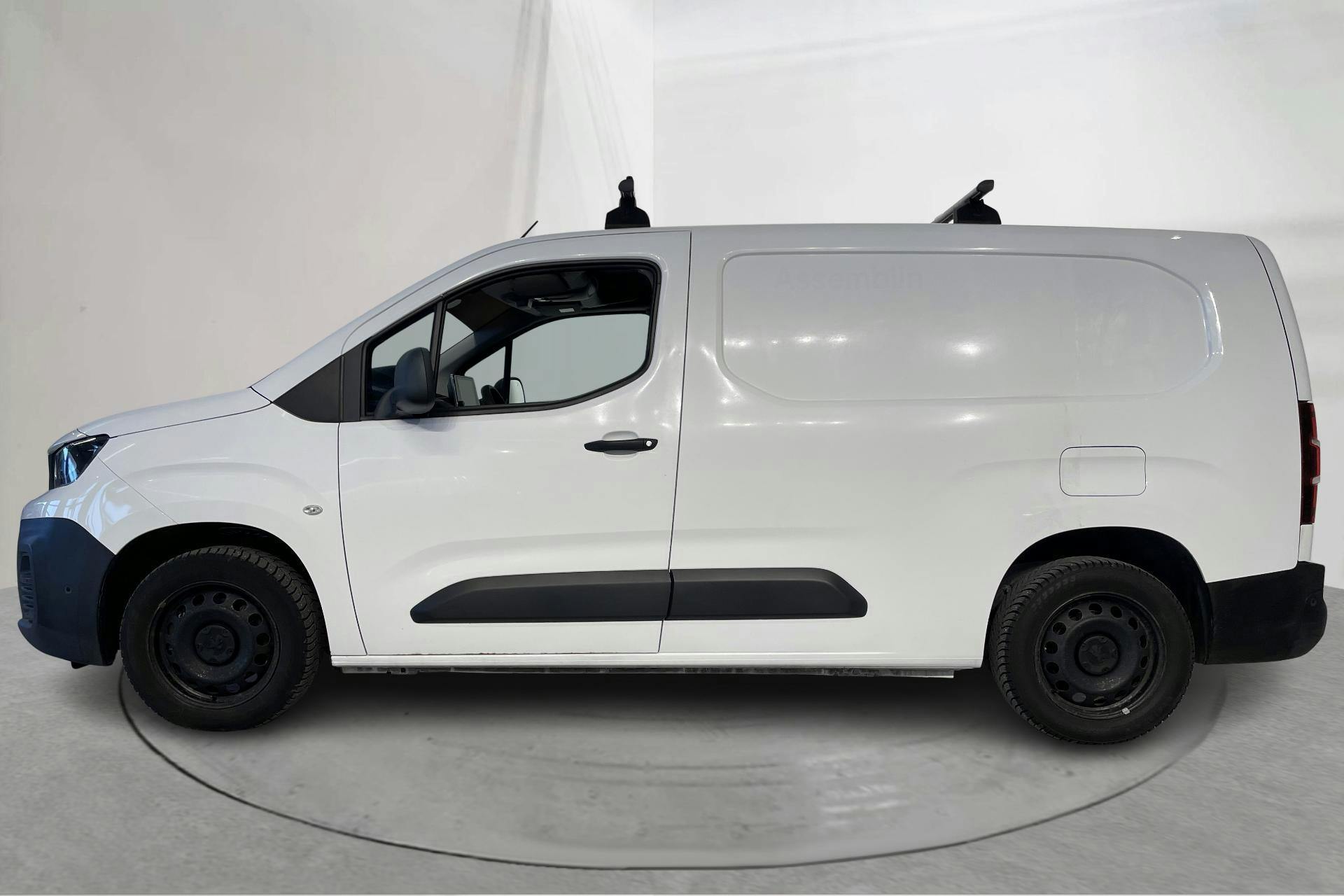 Zdjęcie prezentacyjne 2 z 17: Peugeot Partner 1.5 HDI Skåp (100hk) - 107 470 km - Manualna - biały - 2019