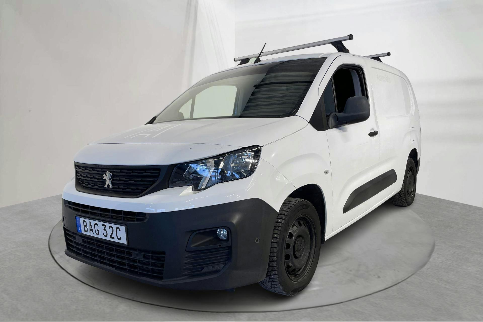 Zdjęcie prezentacyjne 1 z 17: Peugeot Partner 1.5 HDI Skåp (100hk) - 107 470 km - Manualna - biały - 2019