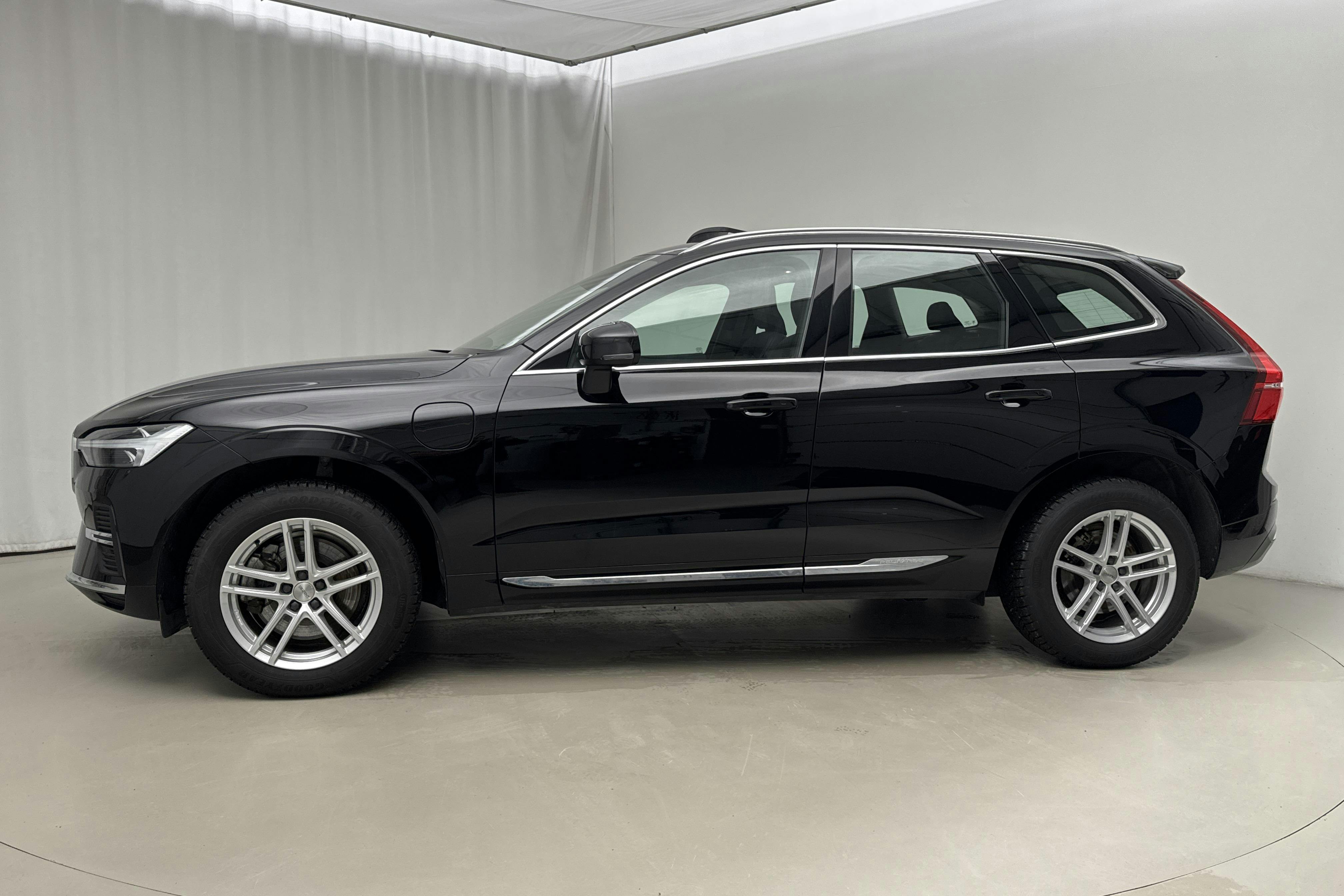 Presentation photo 2 of 24: Volvo XC60 T6 AWD Recharge (350hk) - 50 870 km - Automatic - black - 2023