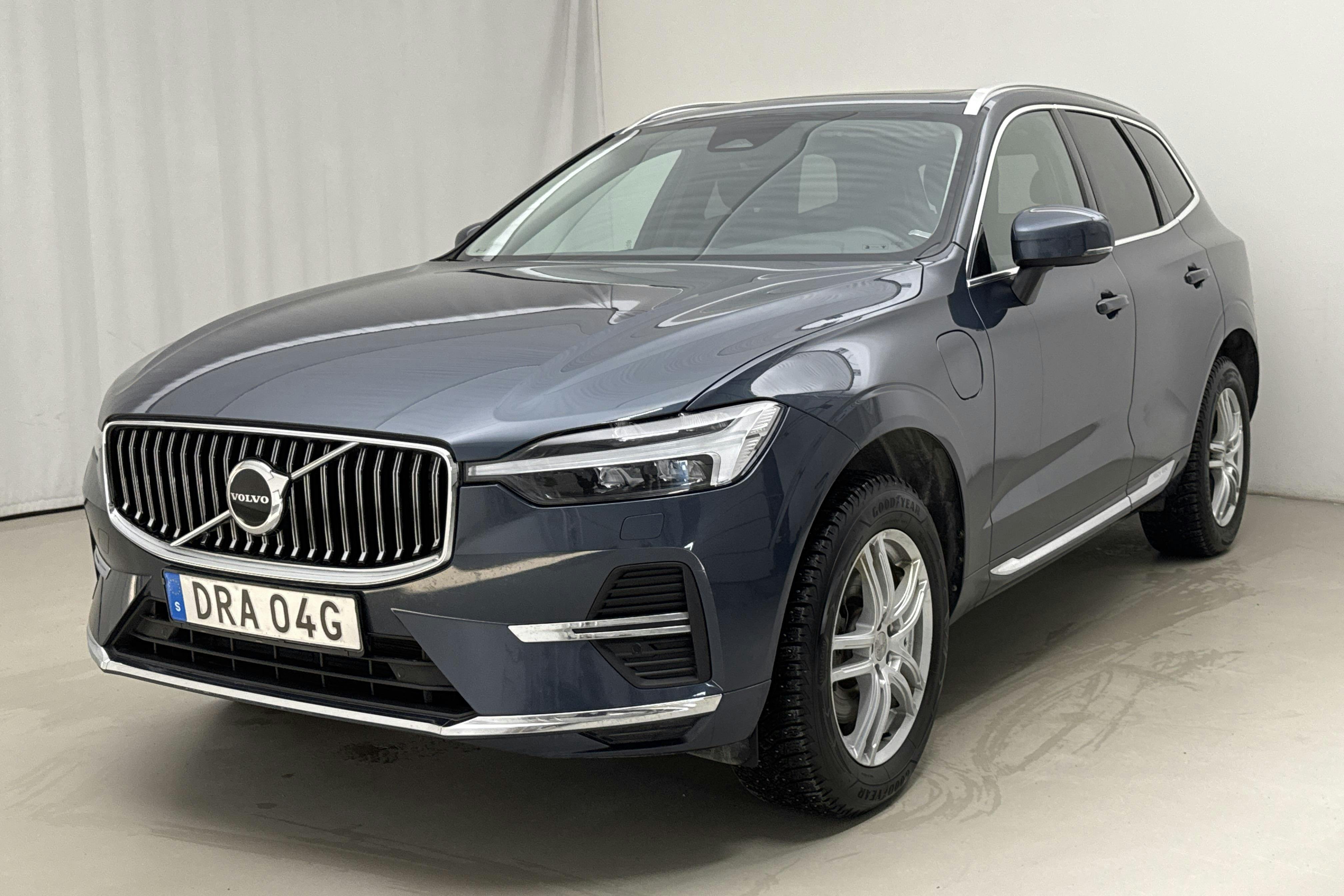 Presentation photo 1 of 23: Volvo XC60 T6 AWD Recharge (350hk) - 85 280 km - Automatic - Dark Blue - 2023