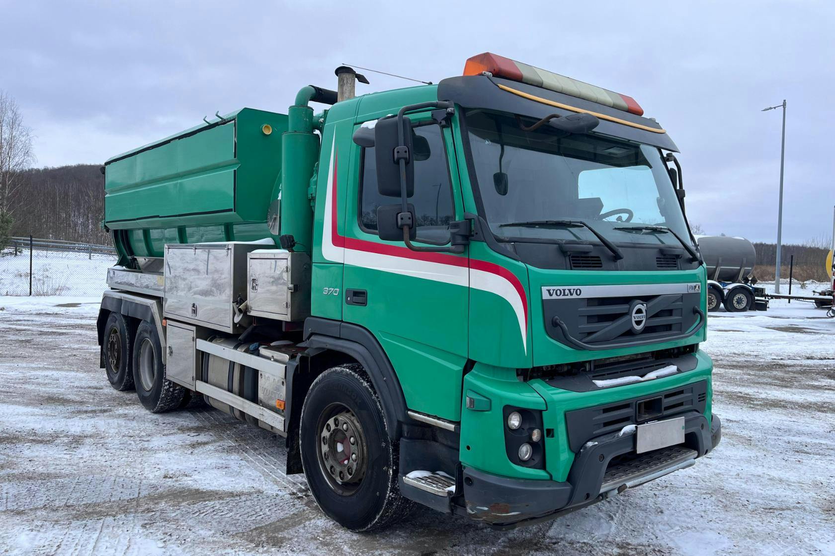 Presentationsfoto 2 av 132: Volvo FM370 - 469 808 km - Automat - grön - 2012