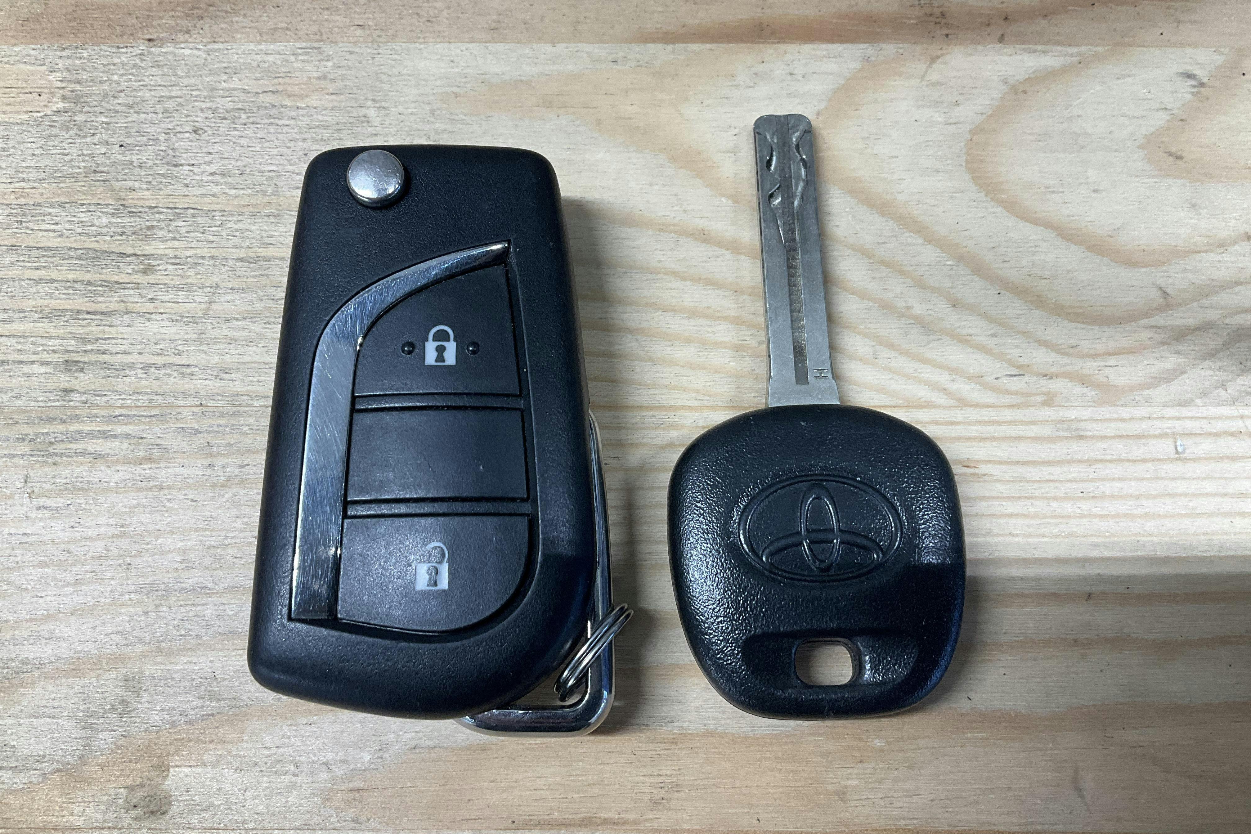 Presentationsfoto 14 av 14: Toyota Yaris 1.5 Hybrid 5dr (116hk) - 4 896 mil - Automat - vit - 2020