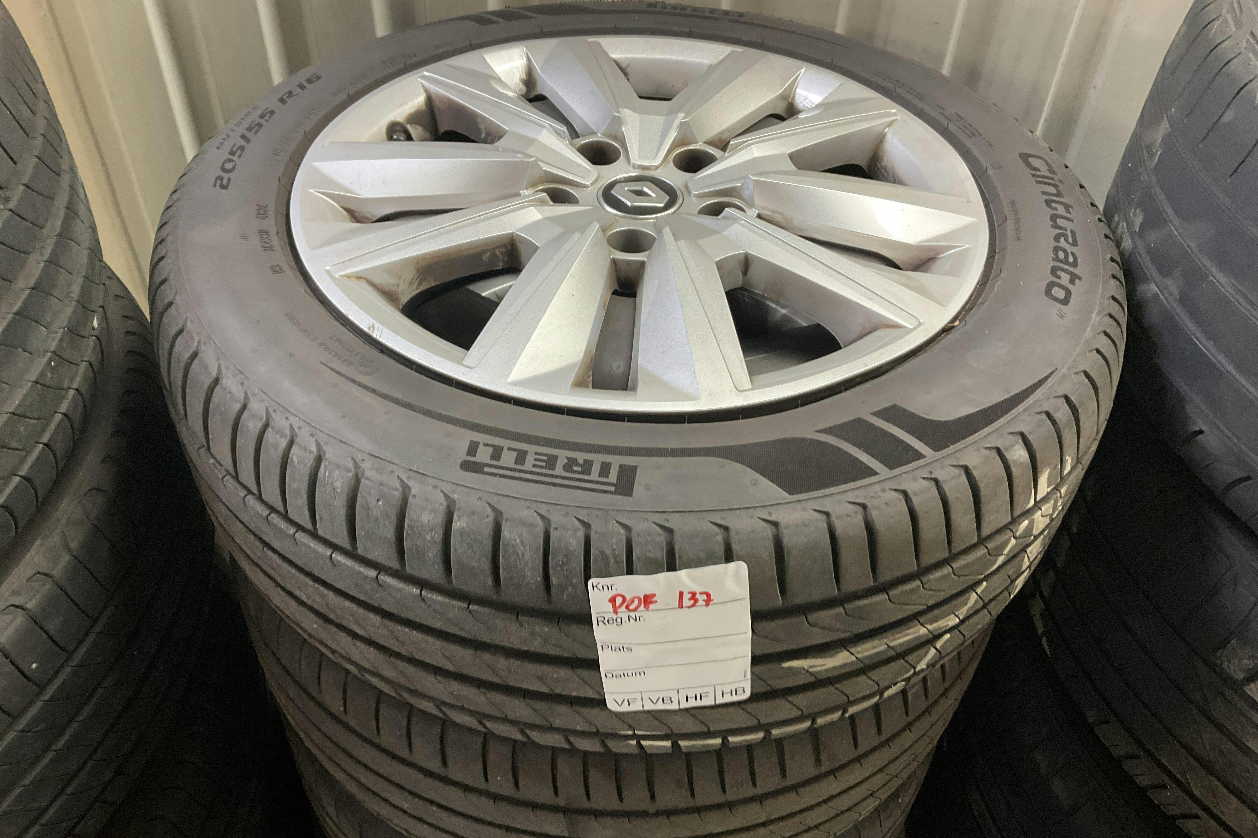 Presentationsfoto 12 av 12: Renault Mégane 1.5 dCi Sport Tourer (110hk) - 17 847 mil - Automat - vit - 2017