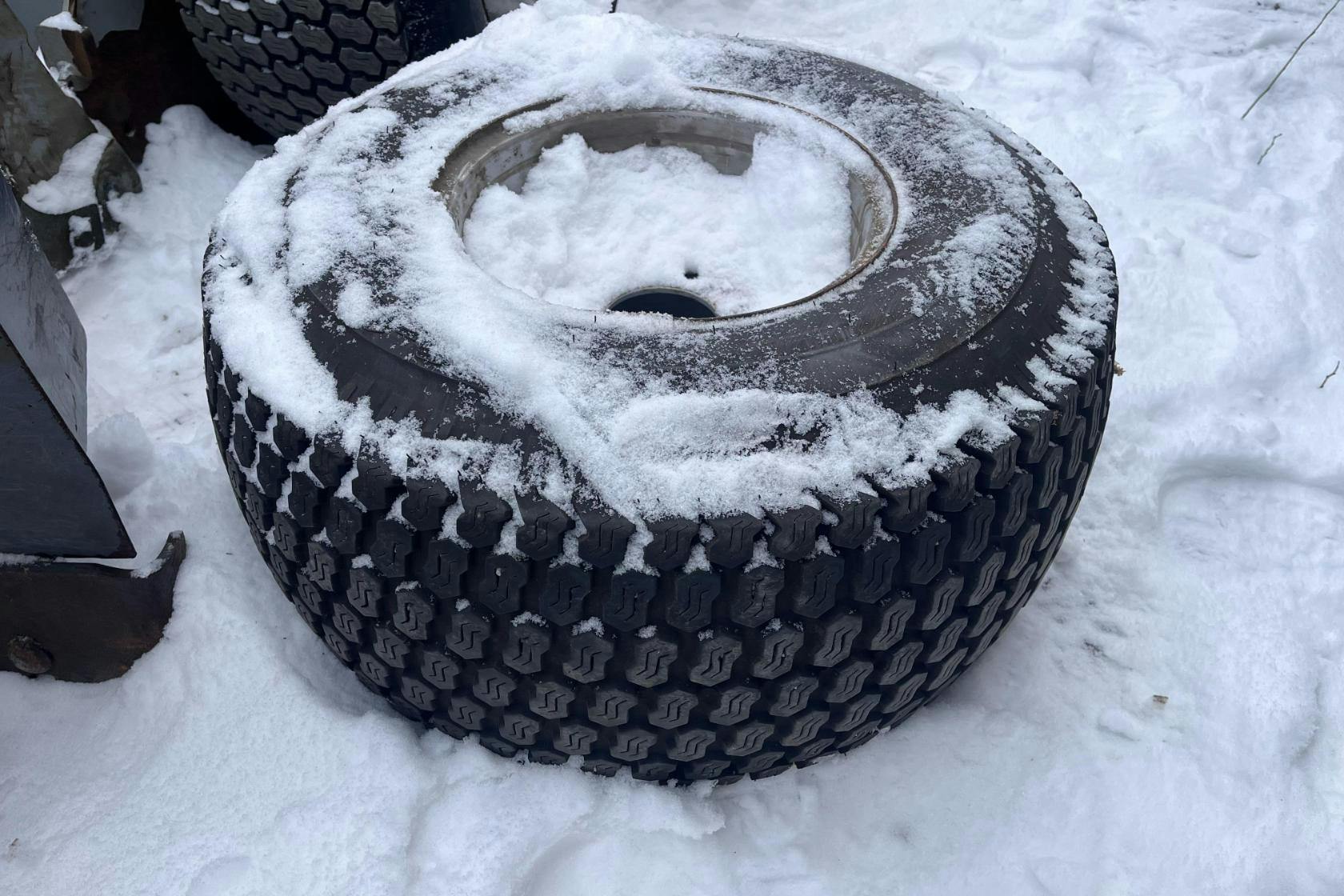 Presentationsfoto 42 av 42: TIMAN TOOL TRAC 245 med tillbehör -  - Automat - röd - 2014