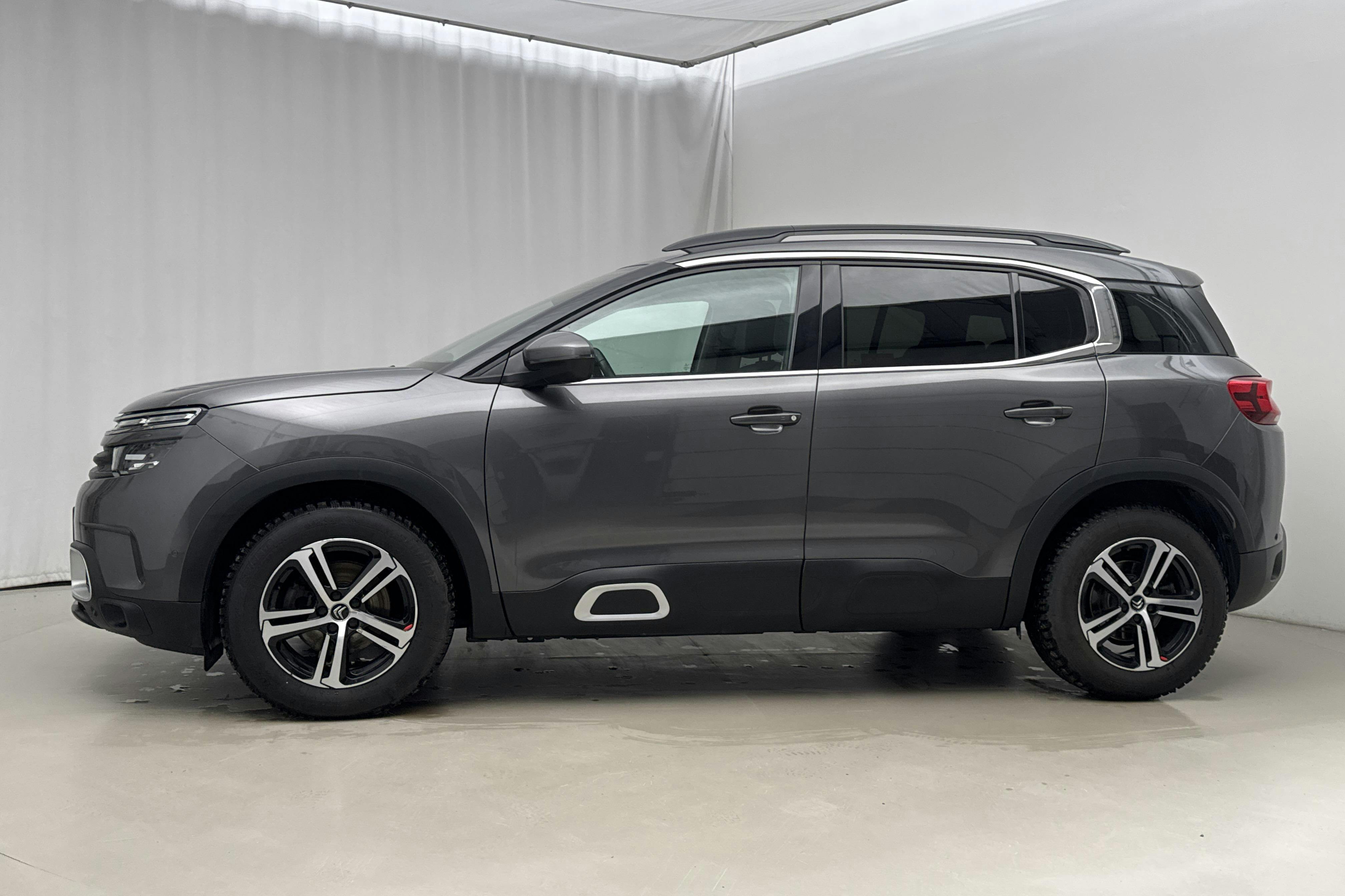 Presentationsfoto 2 av 20: Citroën C5 Aircross PureTech (130hk) - 4 097 mil - Automat - grå - 2021