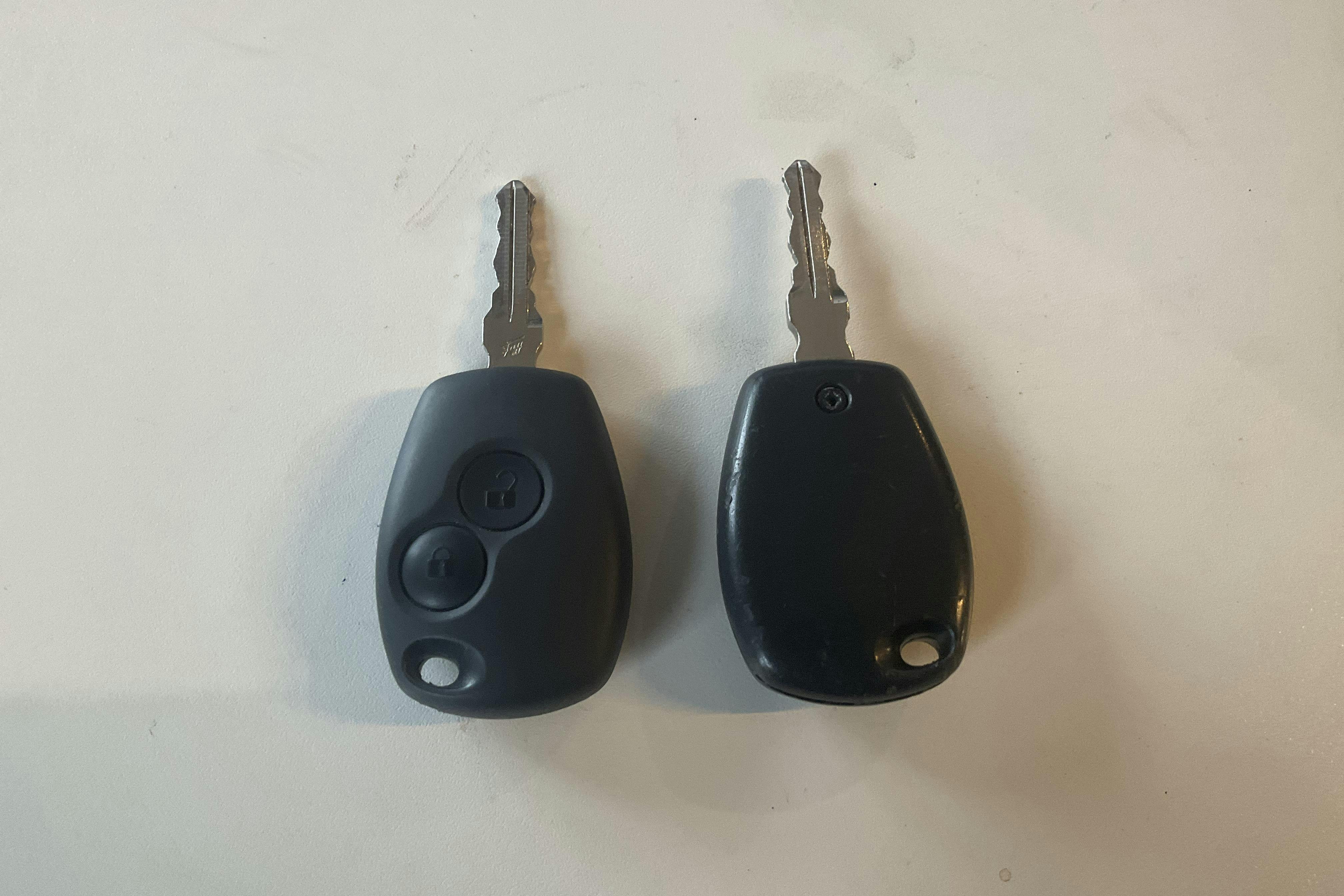 Presentationsfoto 14 av 14: Dacia Sandero 0.9 TCe Stepway (90hk) - 14 545 mil - Manuell - vit - 2016