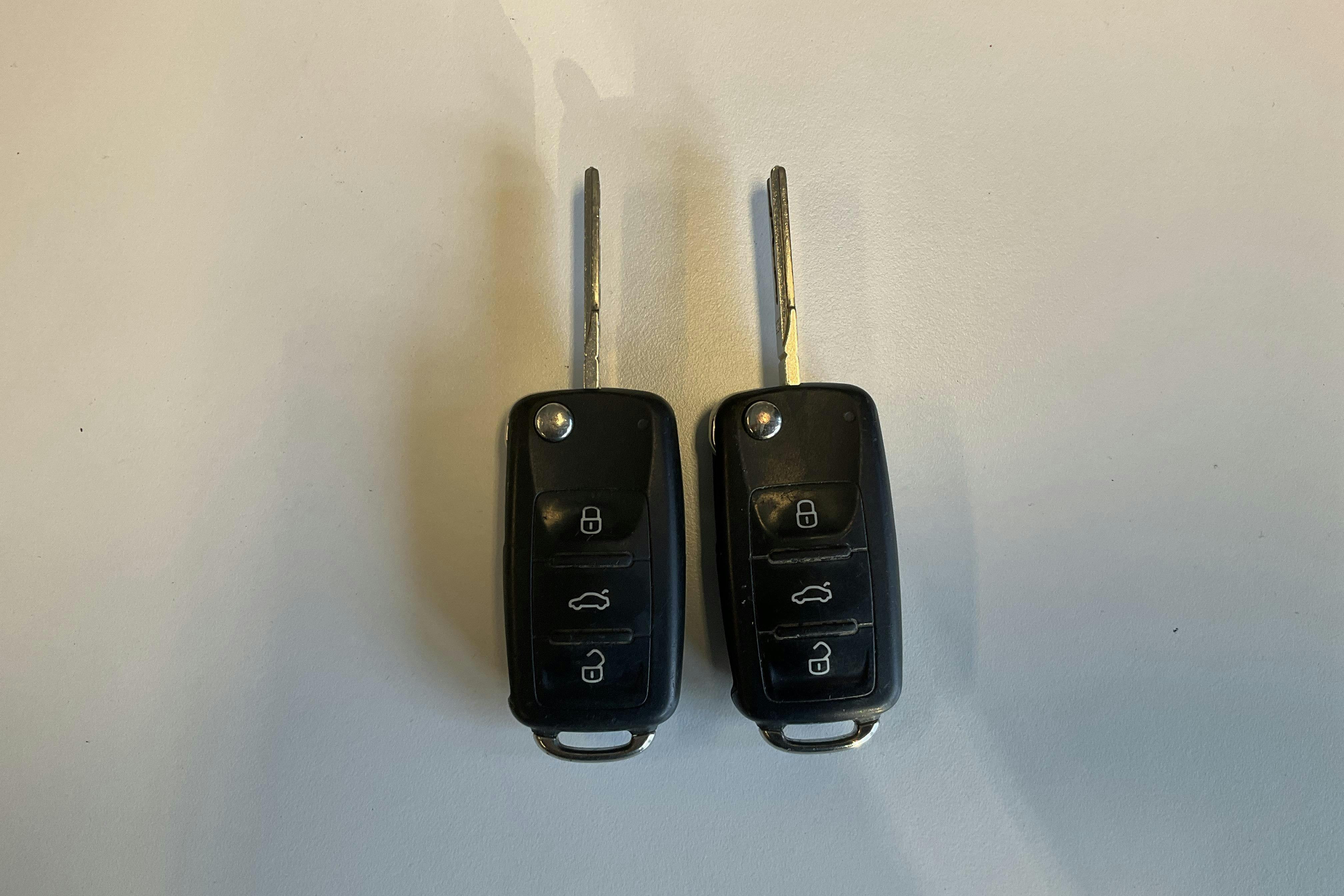 Presentationsfoto 13 av 13: VW Caddy 2.0 TDI Maxi Skåp (102hk) - 14 866 mil - Automat - svart - 2017