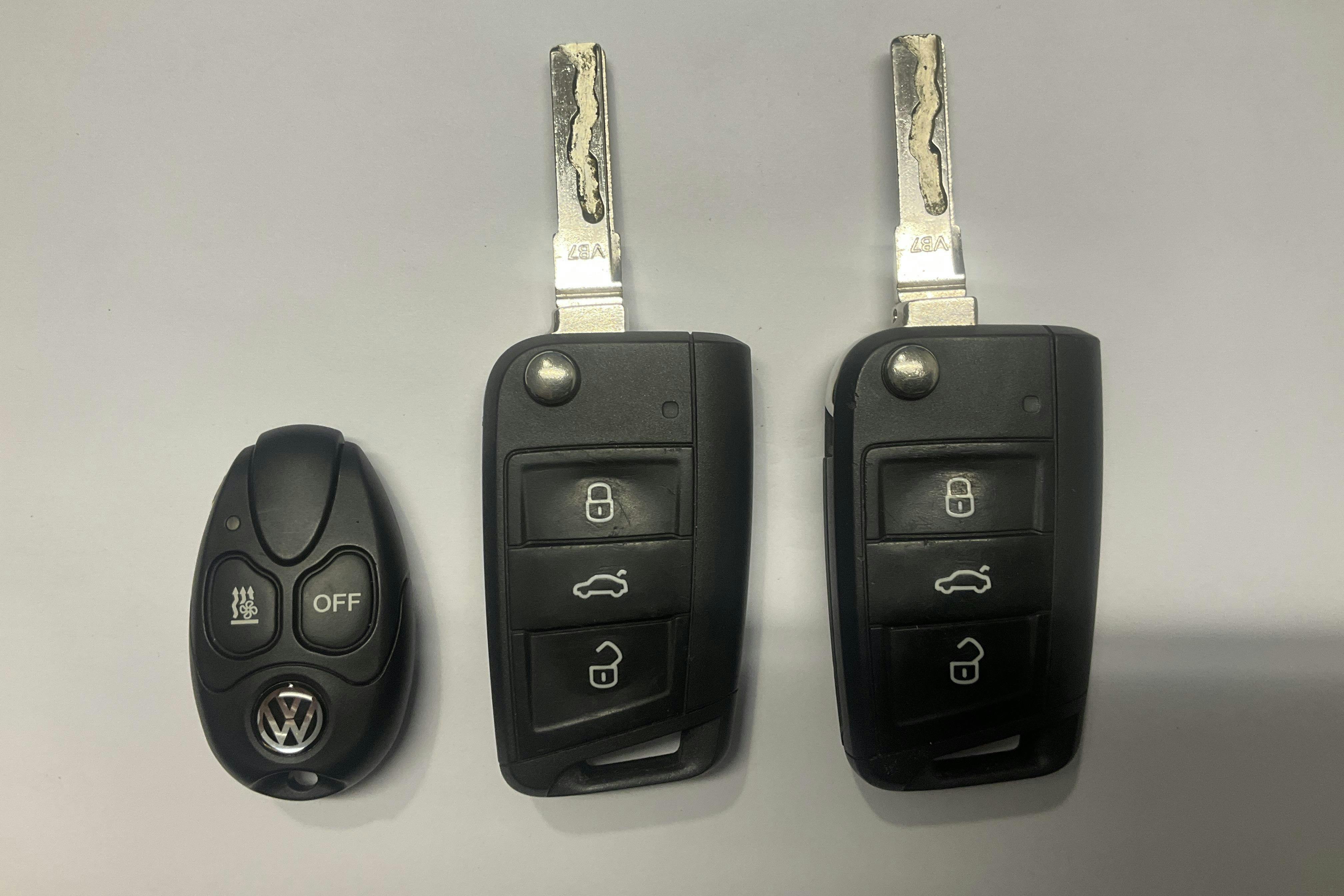 Presentationsfoto 15 av 15: VW Golf VII 1.6 TDI BlueMotion Sportscombi (110hk) - 10 846 mil - Automat - vit - 2016