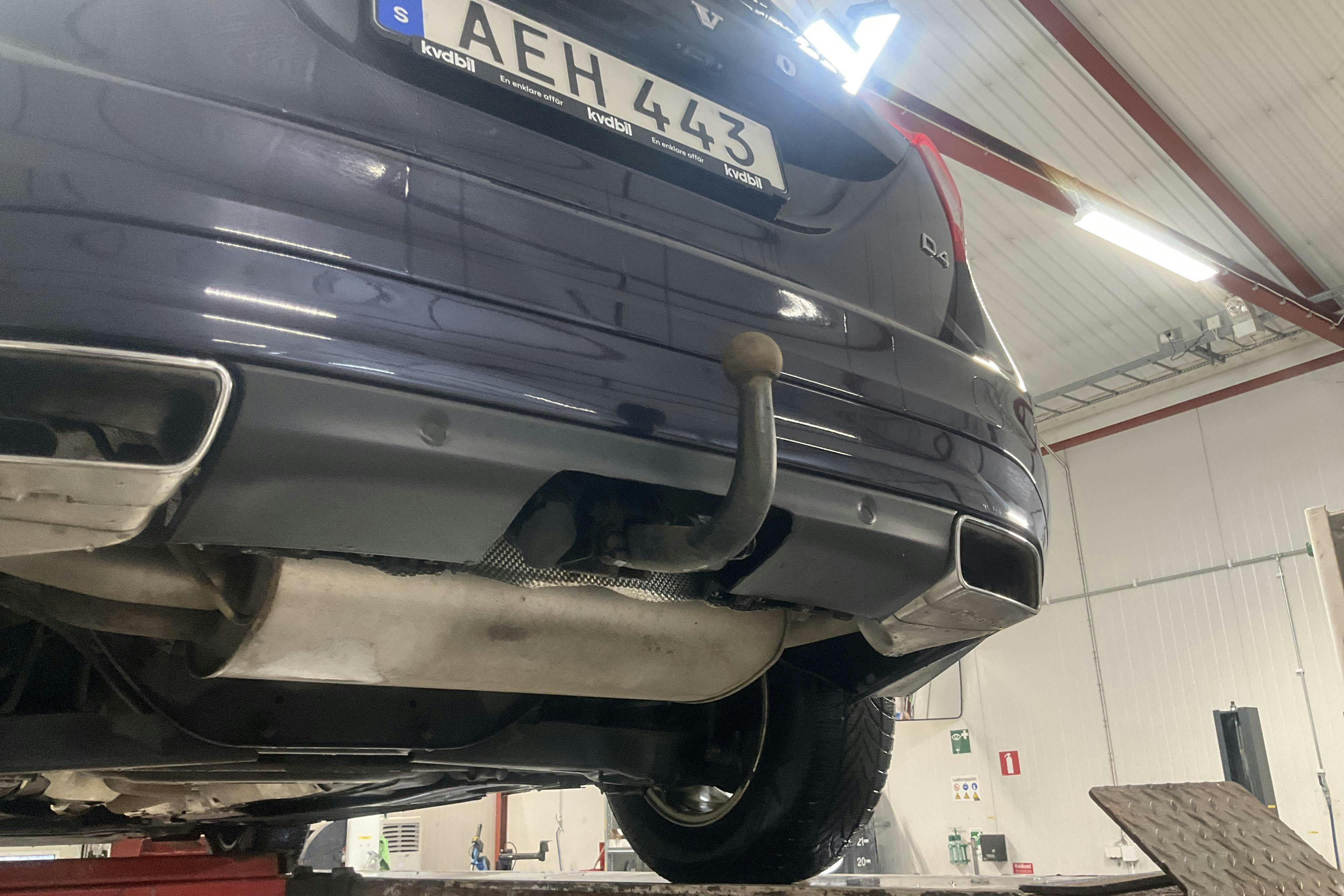 Presentation photo 14 of 14: Volvo V60 D4 (190hk) - 258 830 km - Automatic - Dark Blue - 2016