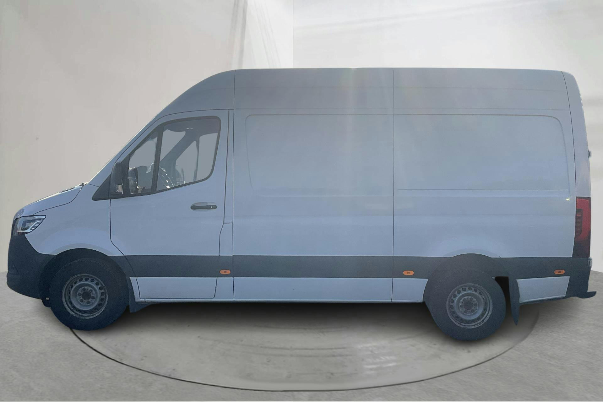Presentation photo 2 of 13: Mercedes Sprinter 316 CDI Skåp RWD (163hk) - 367 290 km - Automatic - white - 2021