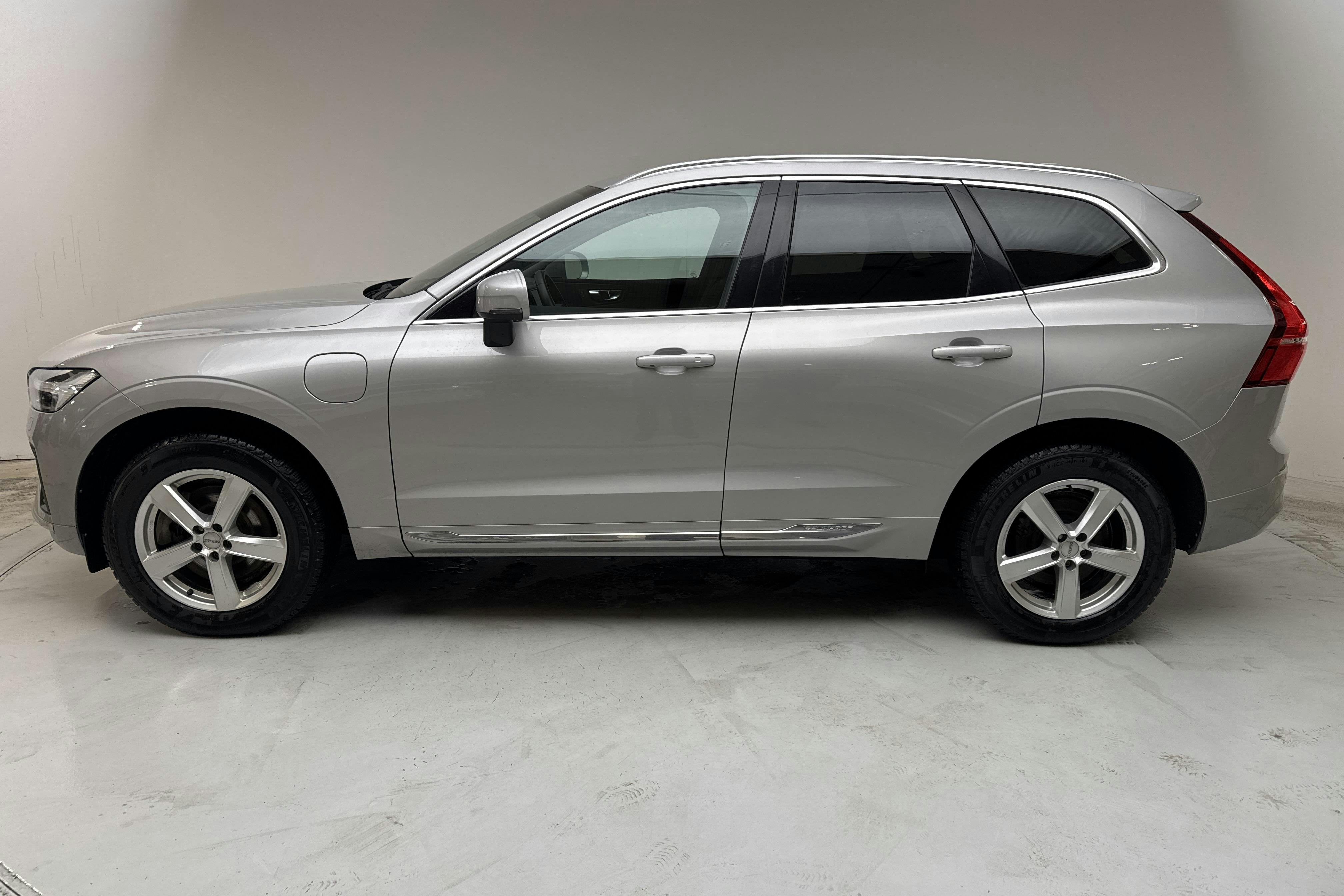 Presentation photo 2 of 16: Volvo XC60 T6 AWD Recharge (350hk) - 88 540 km - Automatic - silver - 2023