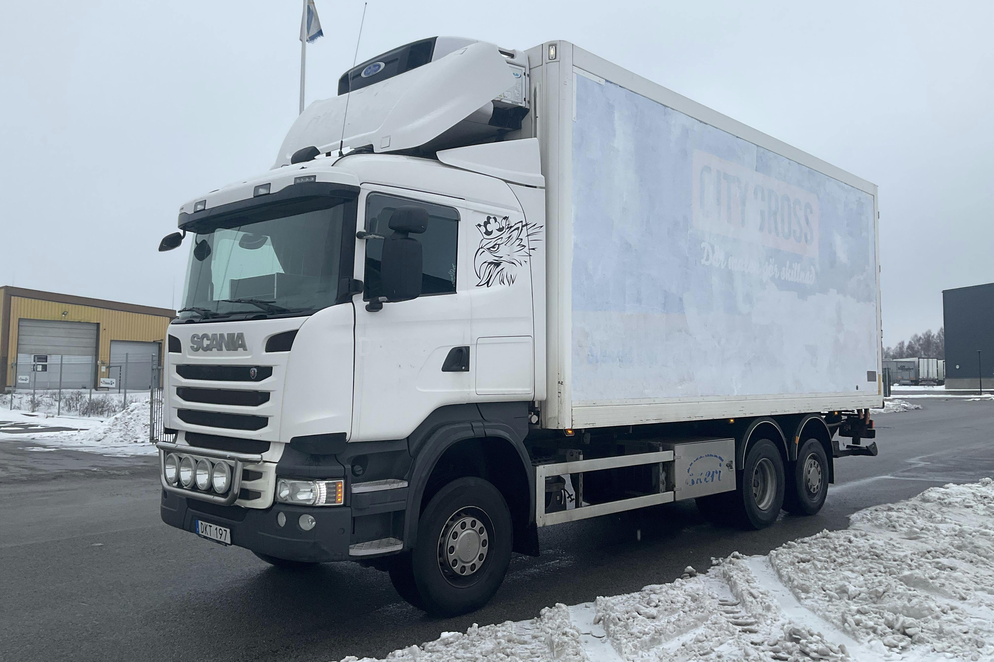 Presentationsfoto 1 av 52: SCANIA R490LB MNB - 780 889 km - Automat - vit - 2014