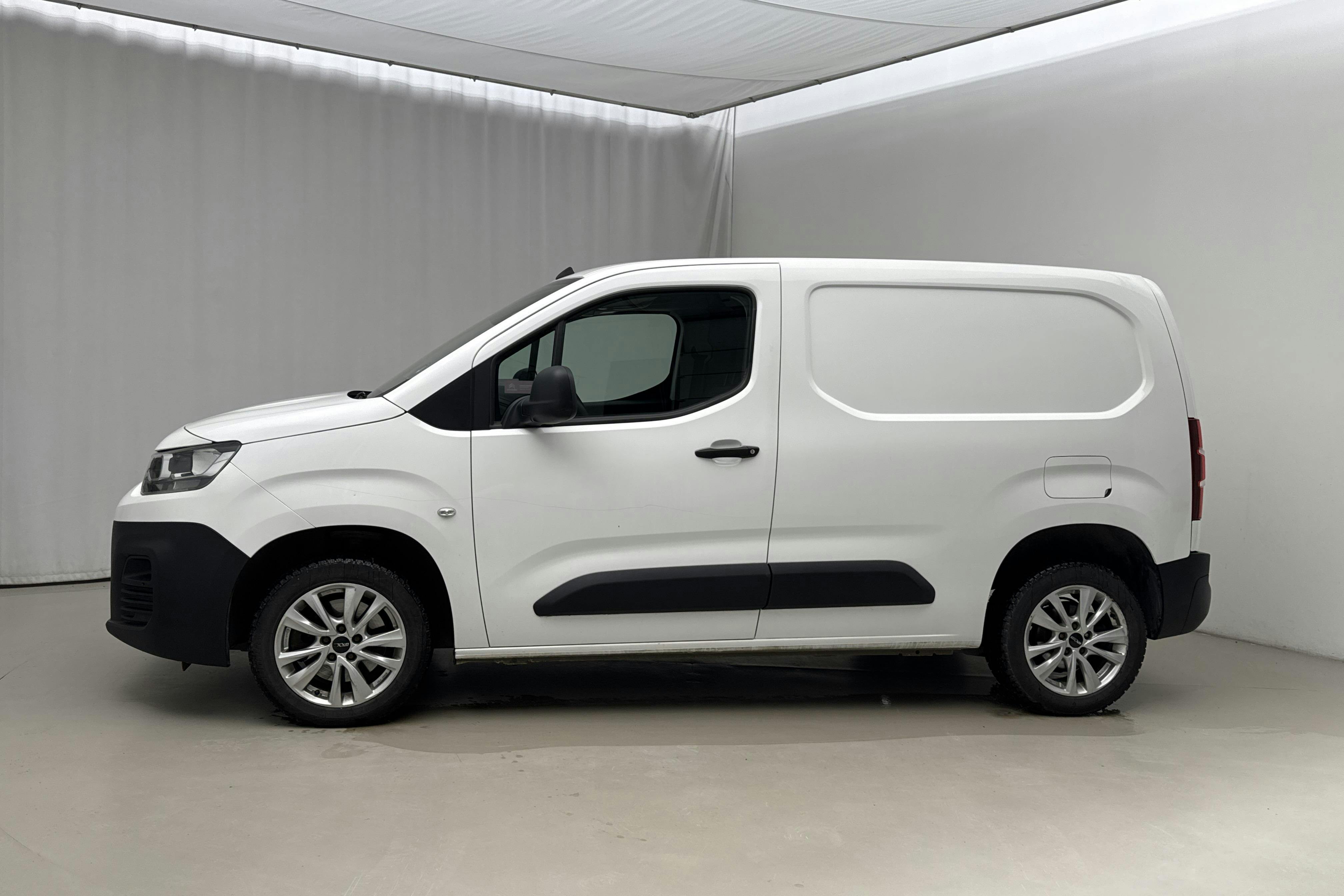 Esitlusfoto 2 aadressil 11: Citroën Berlingo 1.5 BlueHDi Skåp (130hk) - 95 600 km - Automaatne - valge - 2020