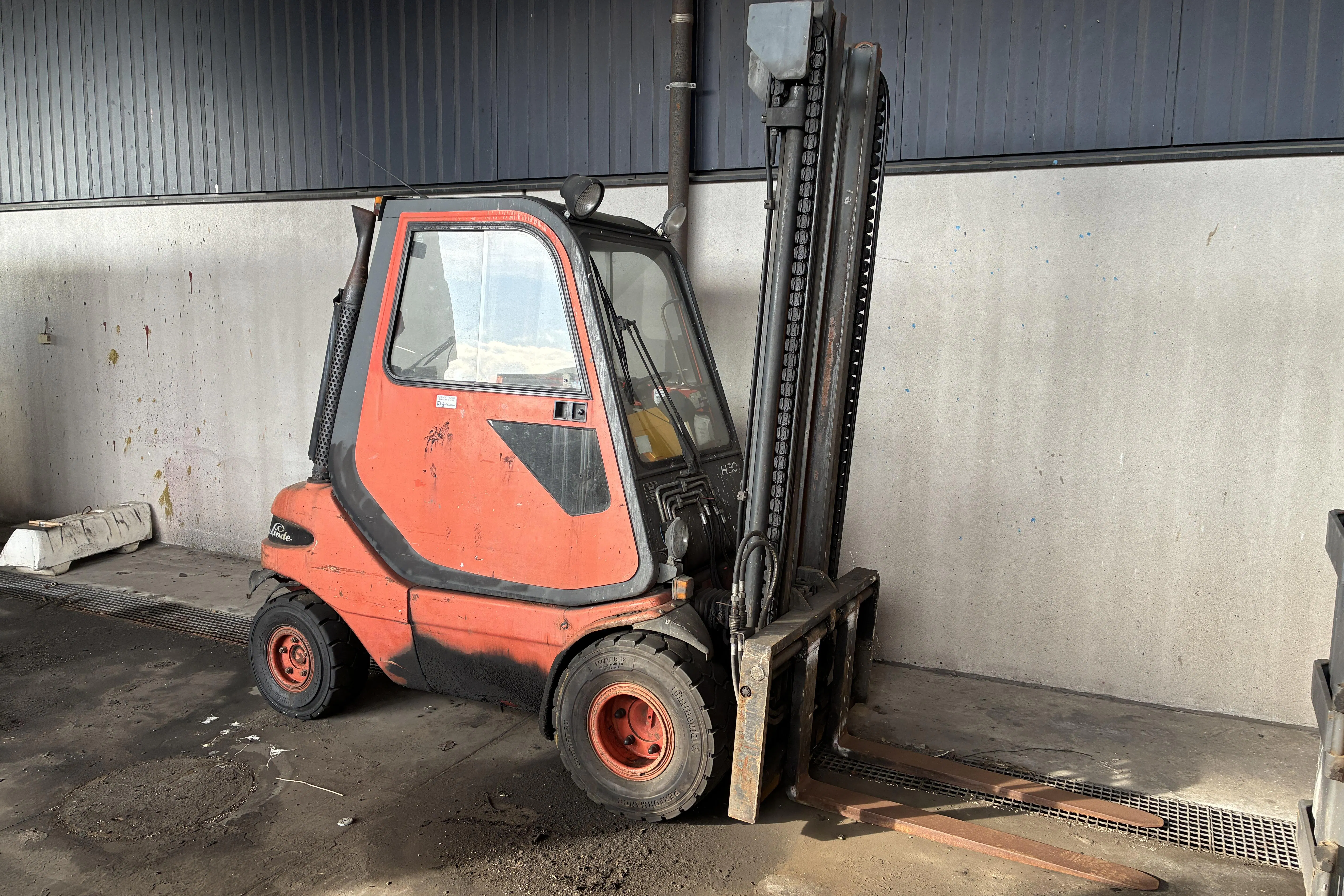 Presentation photo 1 of 17: Linde H30D - 0 km