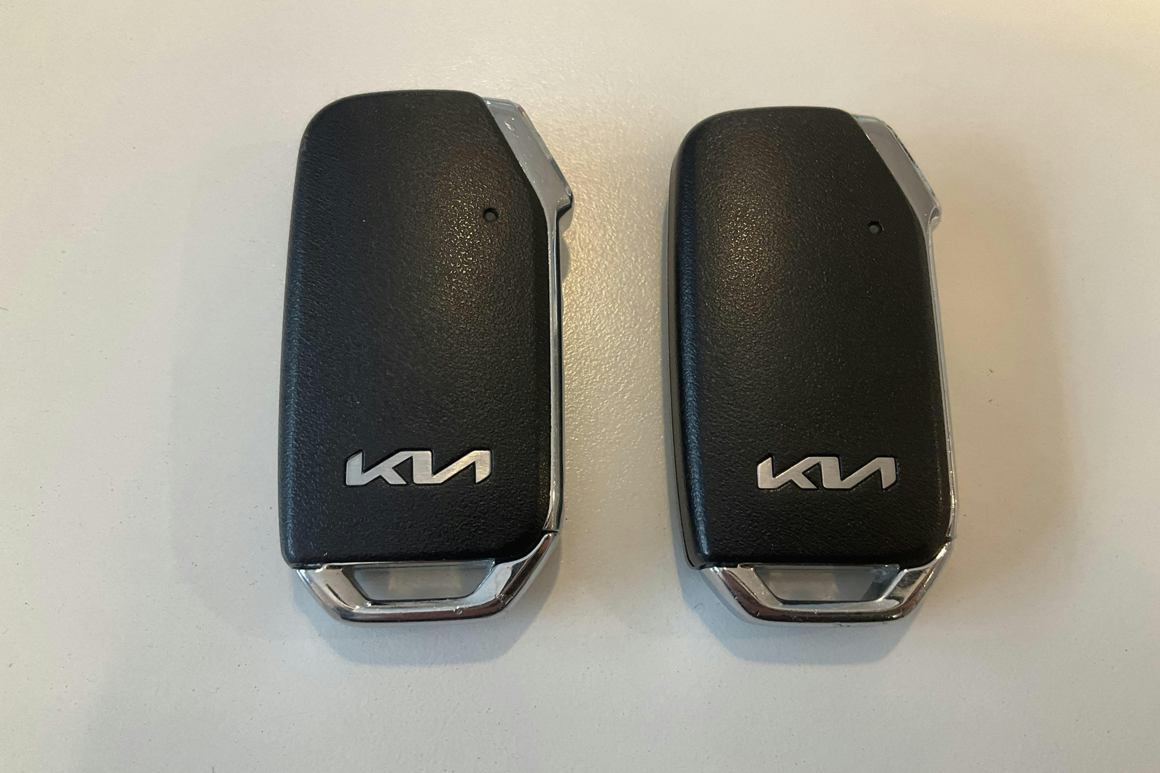 Presentation photo 20 of 20: KIA Sorento 1.6 T-GDi Plug-in Hybrid AWD (265hk) - 74 240 km - Automatic - gray - 2023