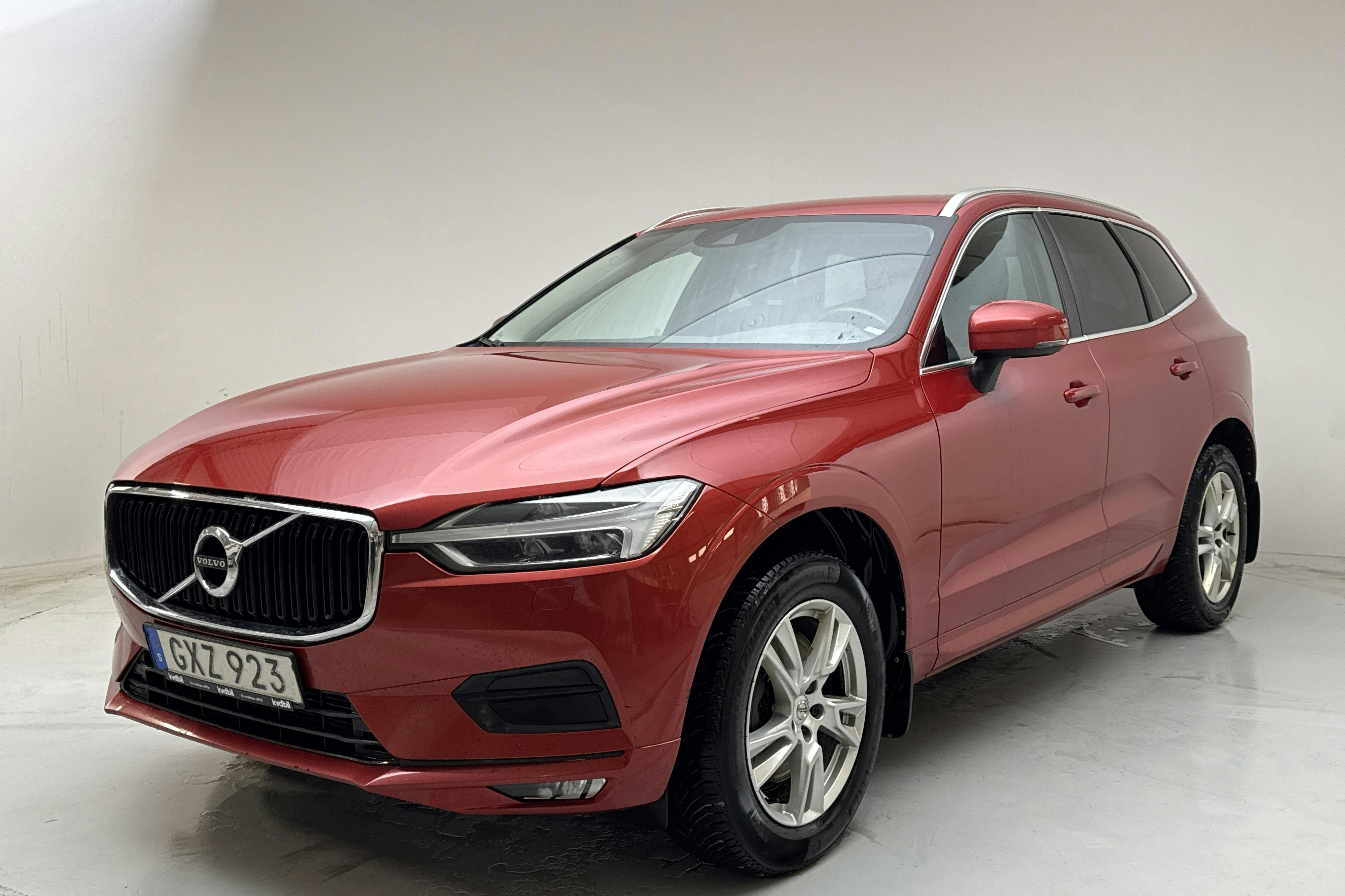 Presentationsfoto 1 av 14: Volvo XC60 D4 AWD (190hk) - 33 335 mil - Automat - röd - 2018