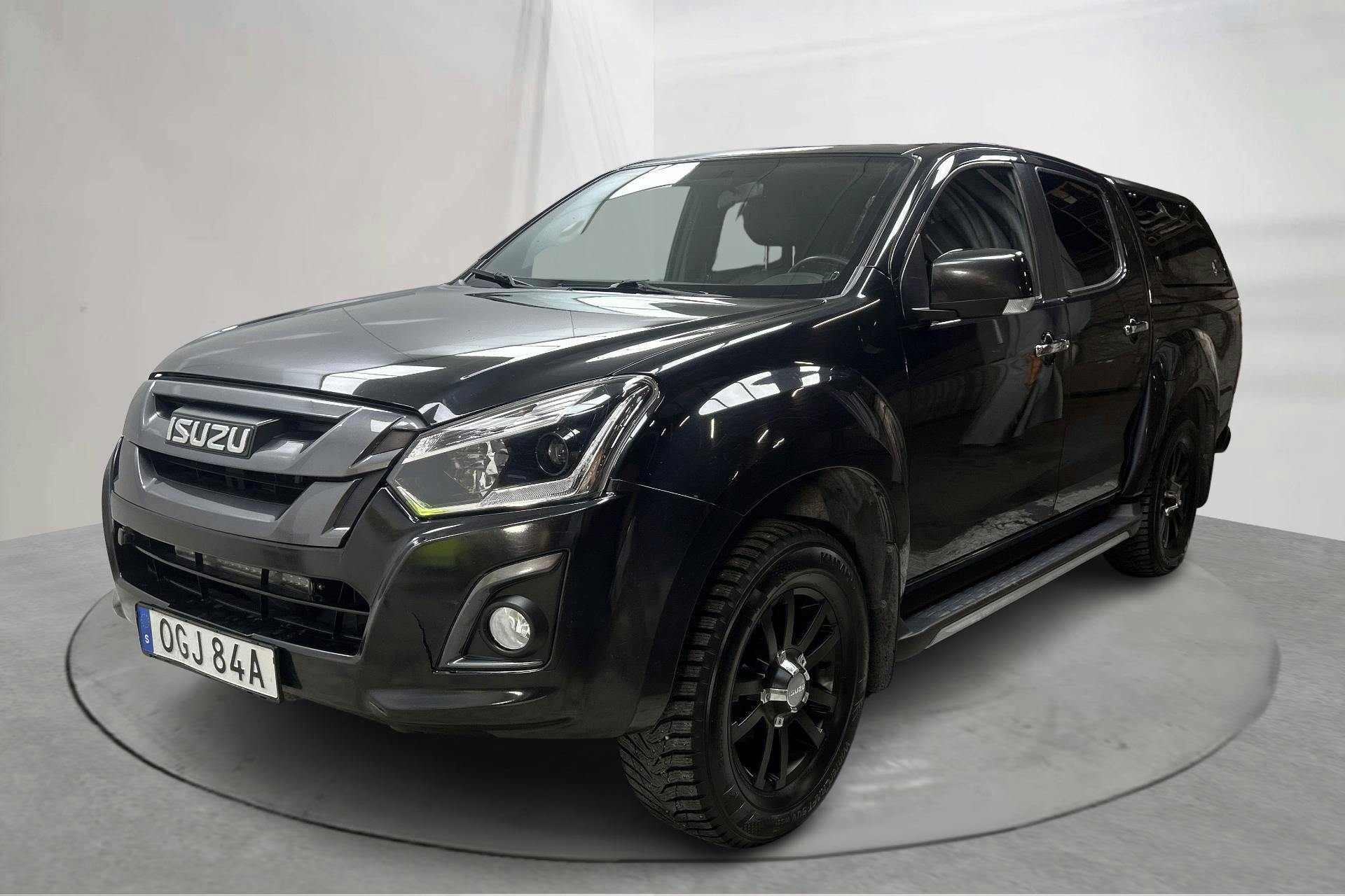 Presentationsfoto 1 av 14: Isuzu D-MAX 1.9 DDI 4WD (163hk) - 9 051 mil - Automat - svart - 2019