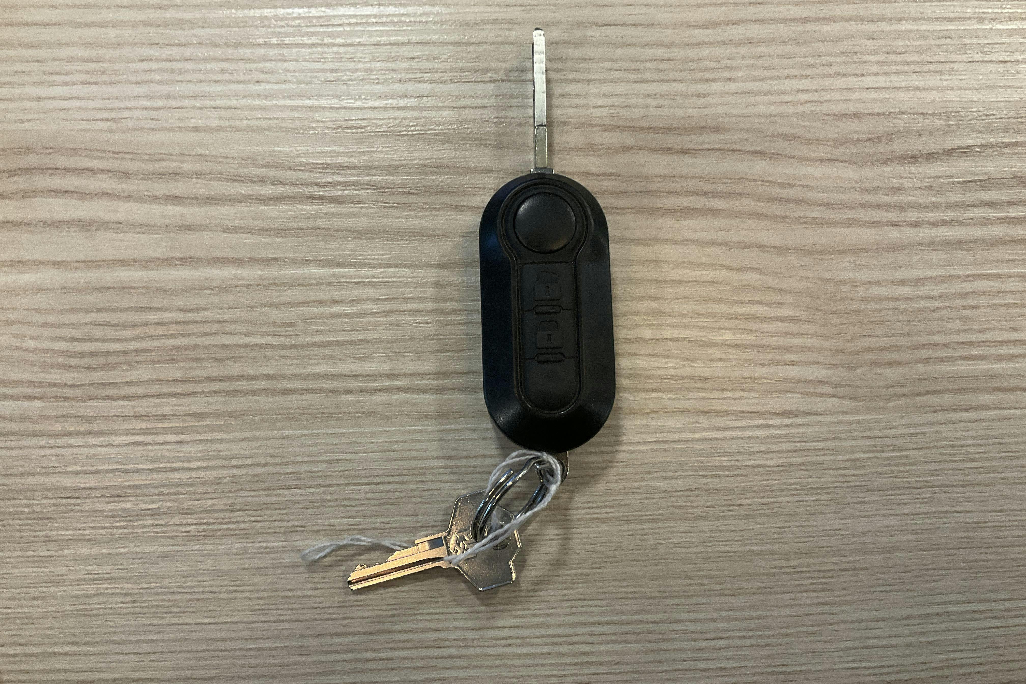 Præsentationsfoto 14 af 14: Peugeot Boxer 335 HDI BlueHDi Volymskåp (130hk) - 126 110 kilometer - Manuel - Hvid - 2018