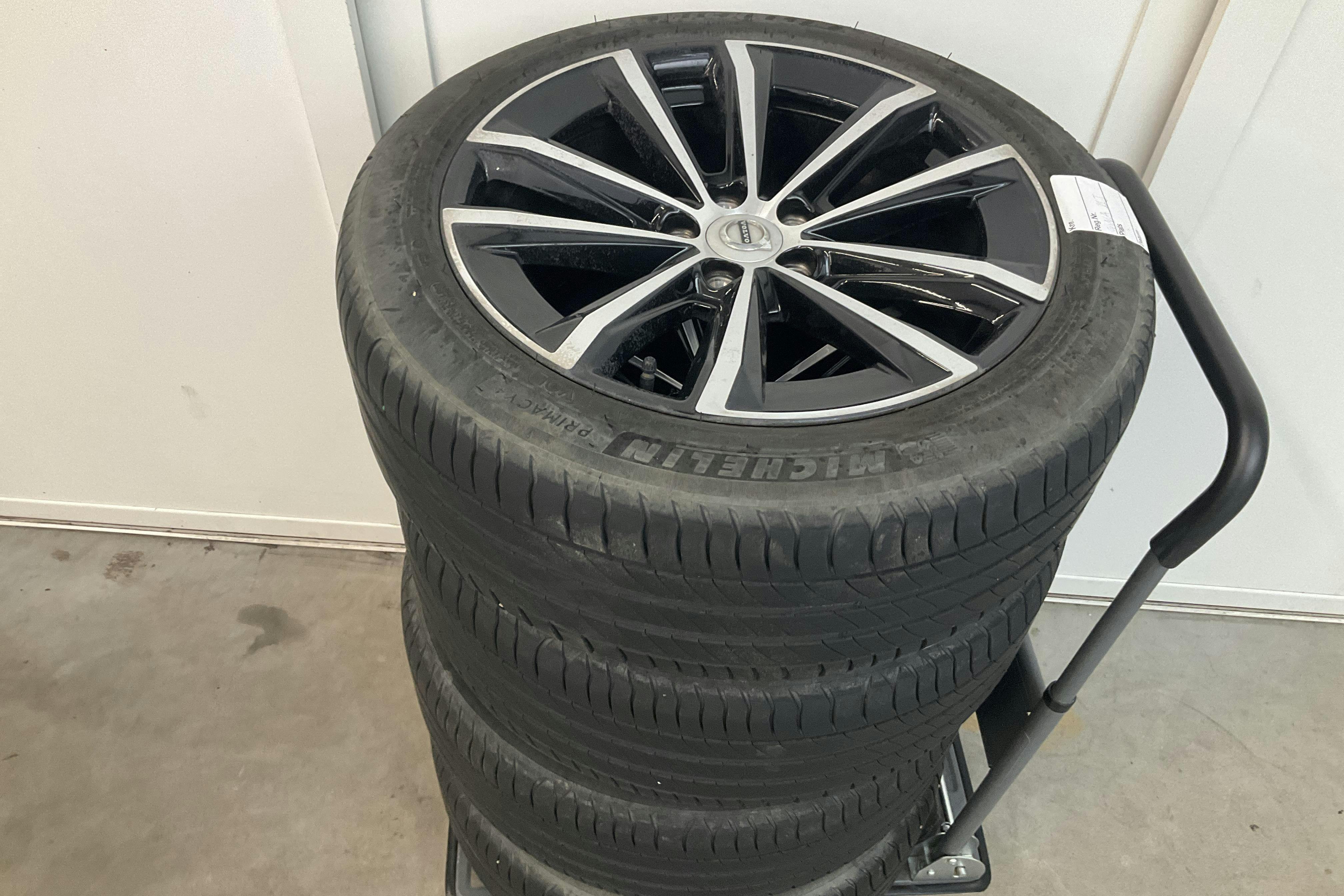 Presentationsfoto 18 av 18: Volvo V60 T6 AWD Recharge (350hk) - 5 271 mil - Automat - svart - 2023