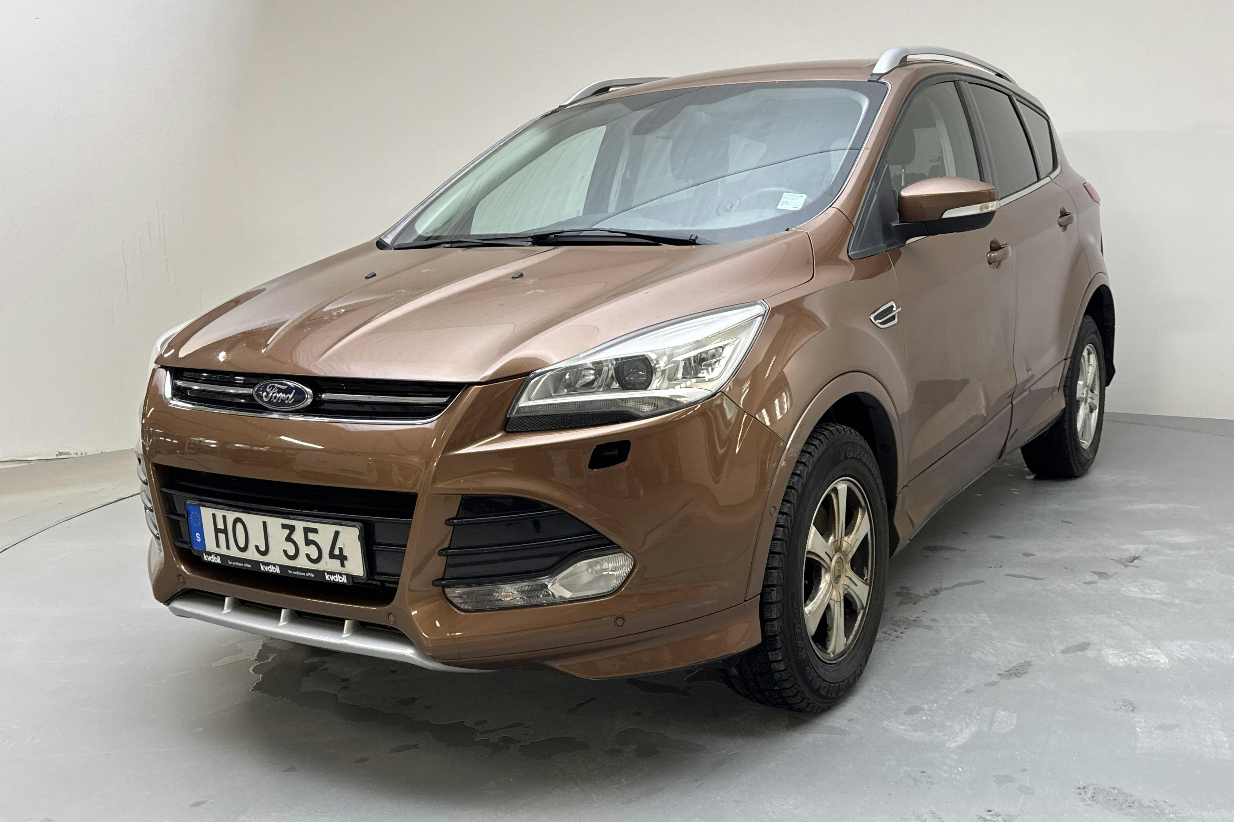 Presentation photo 1 of 12: Ford Kuga 2.0 TDCi AWD (150hk) - 128 600 km - Automatic - brown - 2015