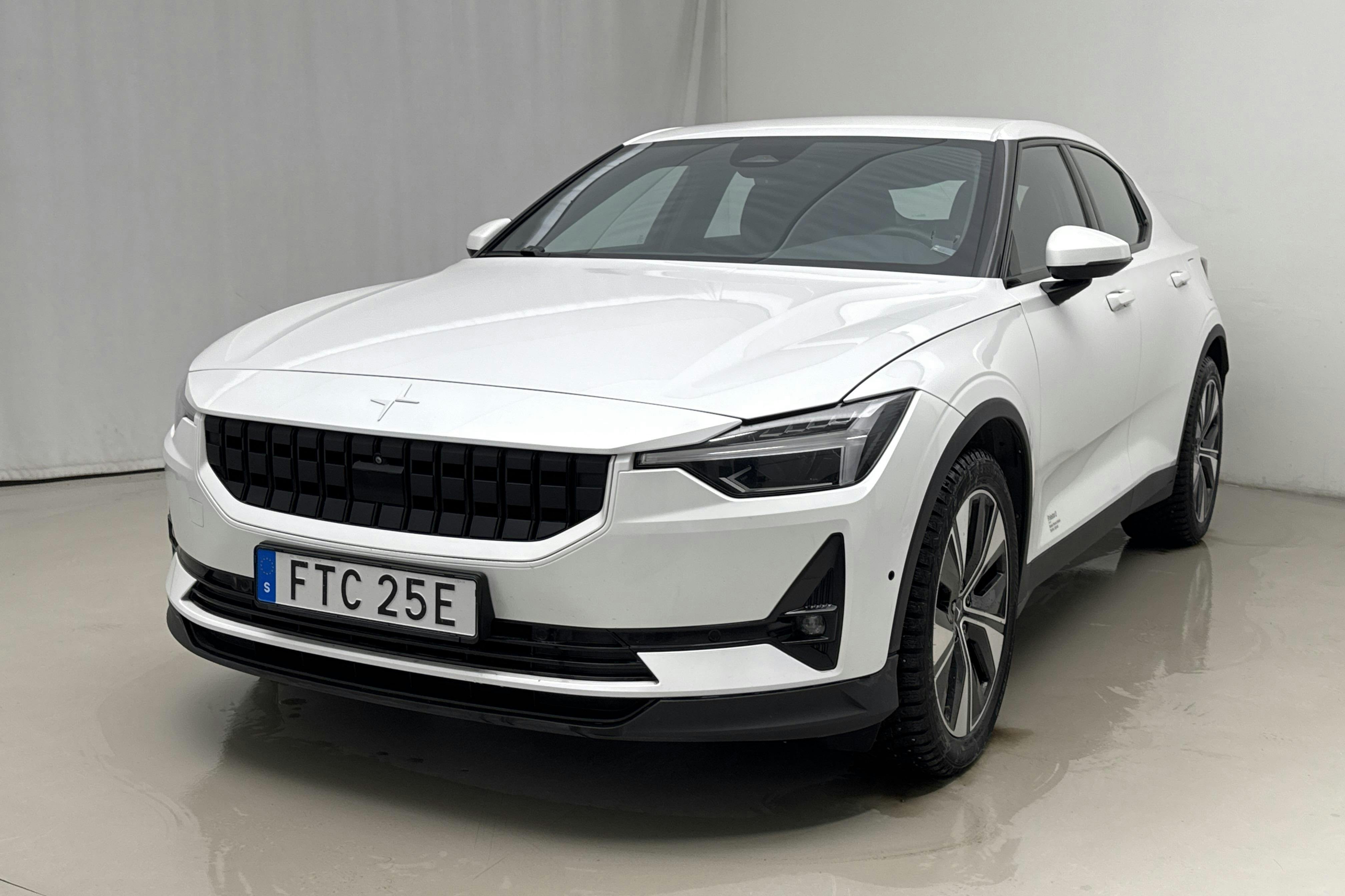 Presentationsfoto 1 av 25: Polestar 2 Long range Dual motor (408hk) - 8 793 mil - Automat - vit - 2023