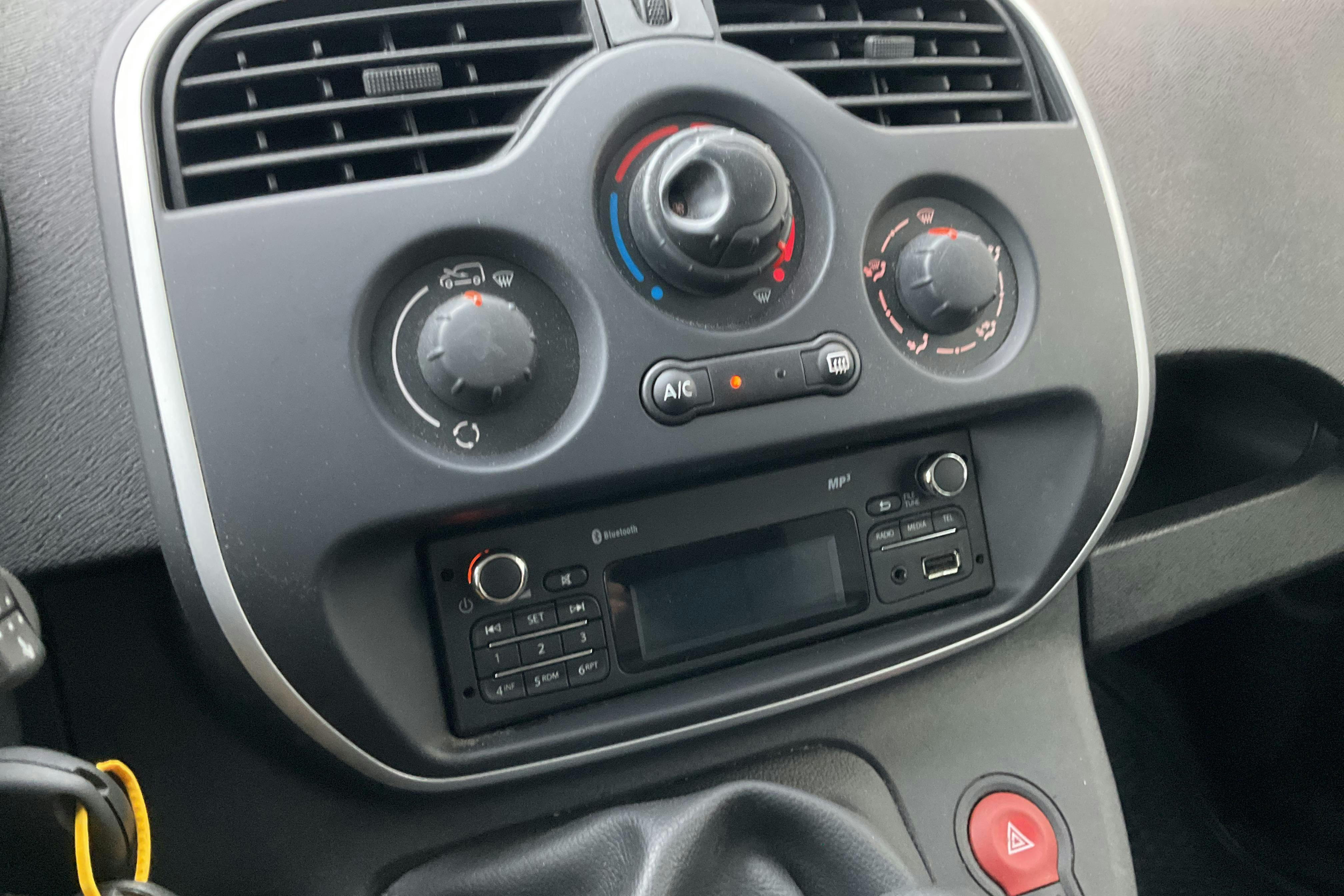 Presentation photo 13 of 13: Renault Kangoo 1.5 dCi Maxi Skåp (110hk) - 103 630 km - Manual - white - 2017