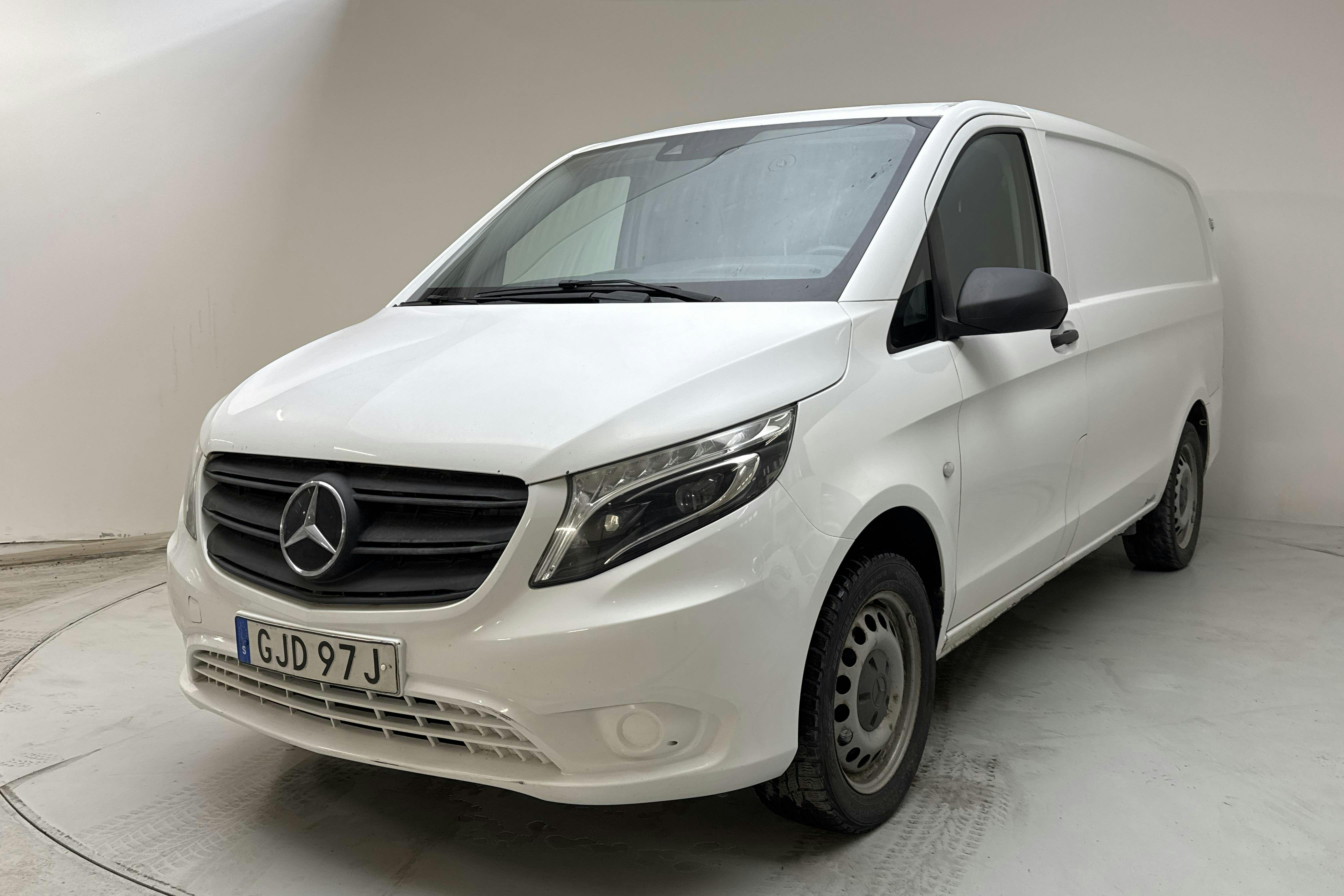 Presentation photo 1 of 13: Mercedes Vito 116 CDI 4MATIC W640 (163hk) - 156 650 km - Automatic - white - 2022
