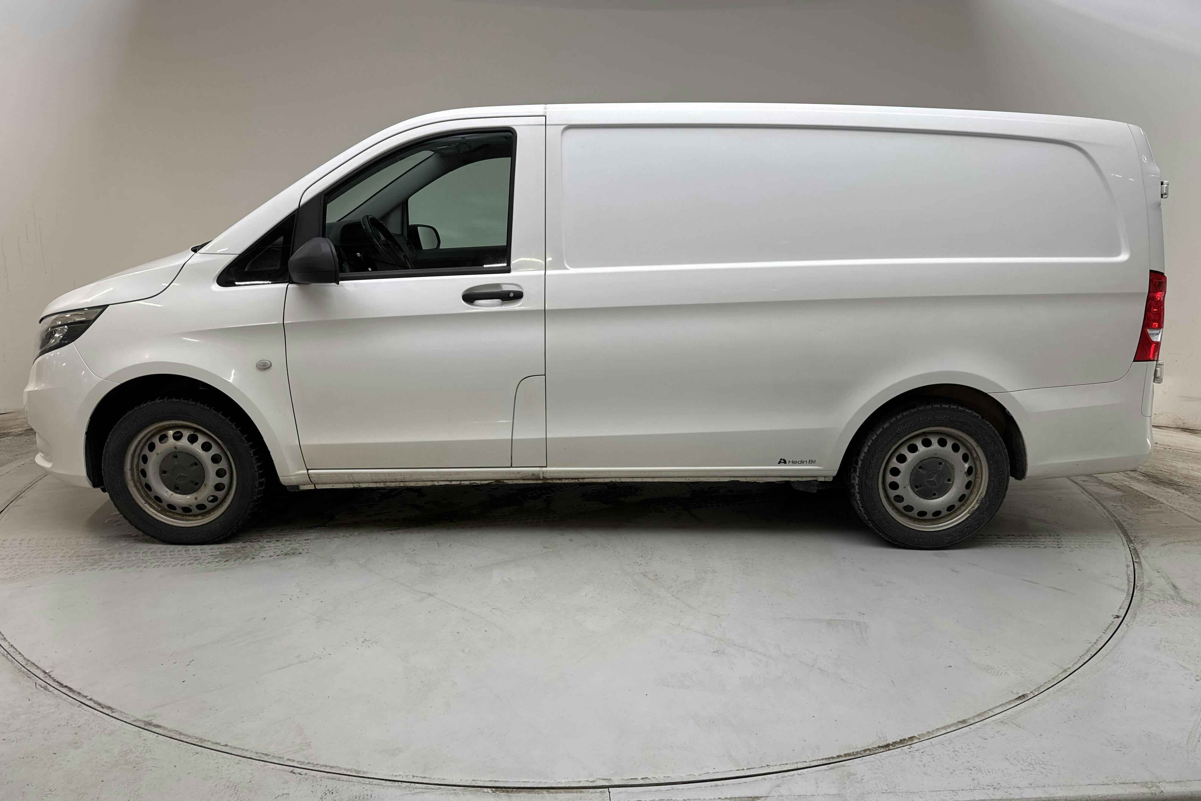 Presentation photo 2 of 13: Mercedes Vito 116 CDI 4MATIC W640 (163hk) - 156 650 km - Automatic - white - 2022