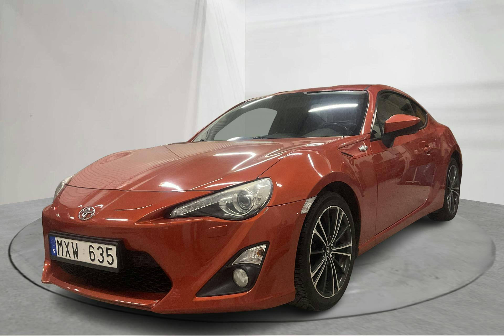 Præsentationsfoto 1 af 15: Toyota GT86 (200hk) - 183 590 kilometer - Manuel - Orange farve - 2012