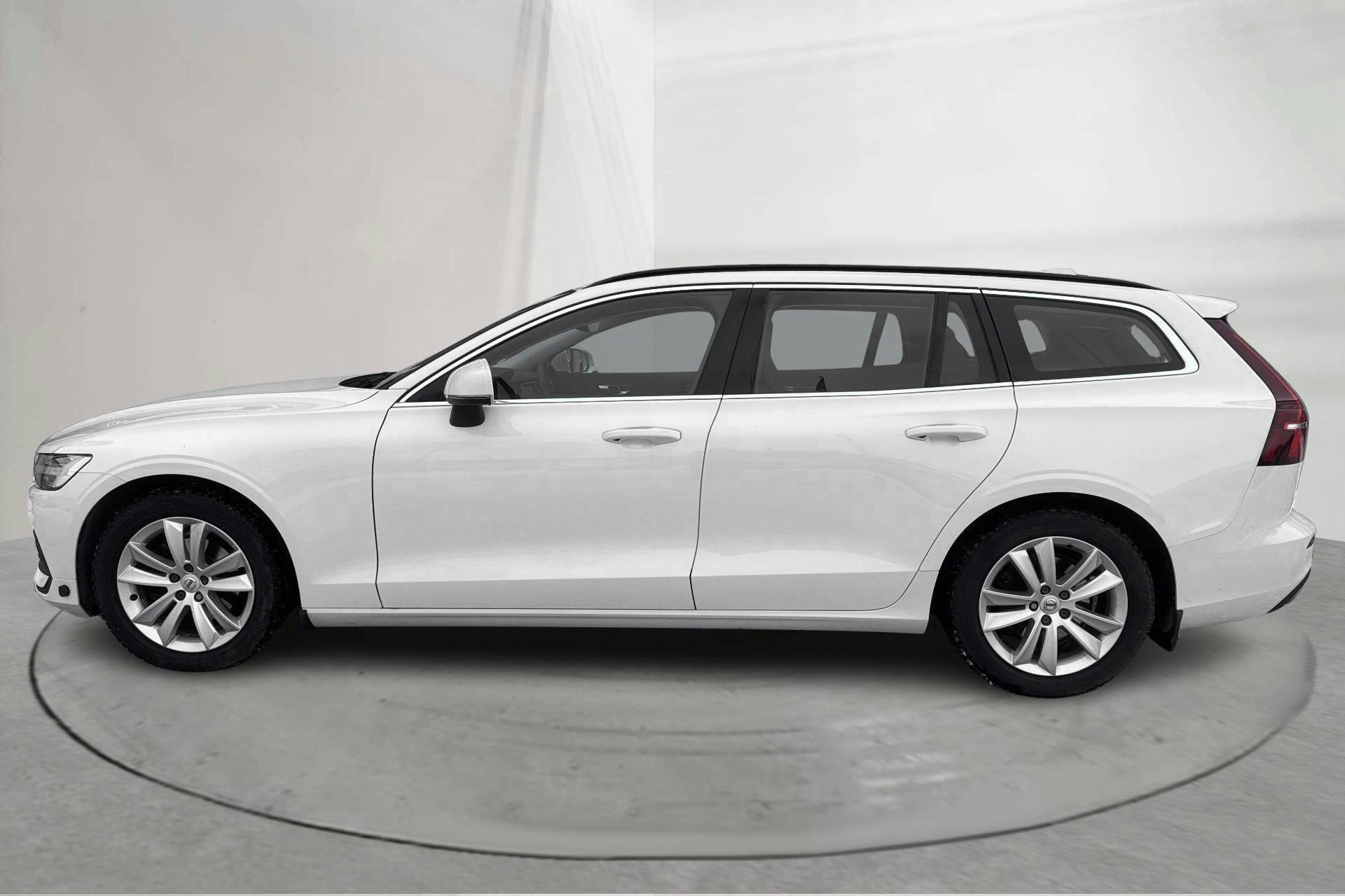 Præsentationsfoto 2 af 21: Volvo V60 B4 Mildhybrid, Diesel (197hk) - 86 450 kilometer - Salgsautomat - Hvid - 2022
