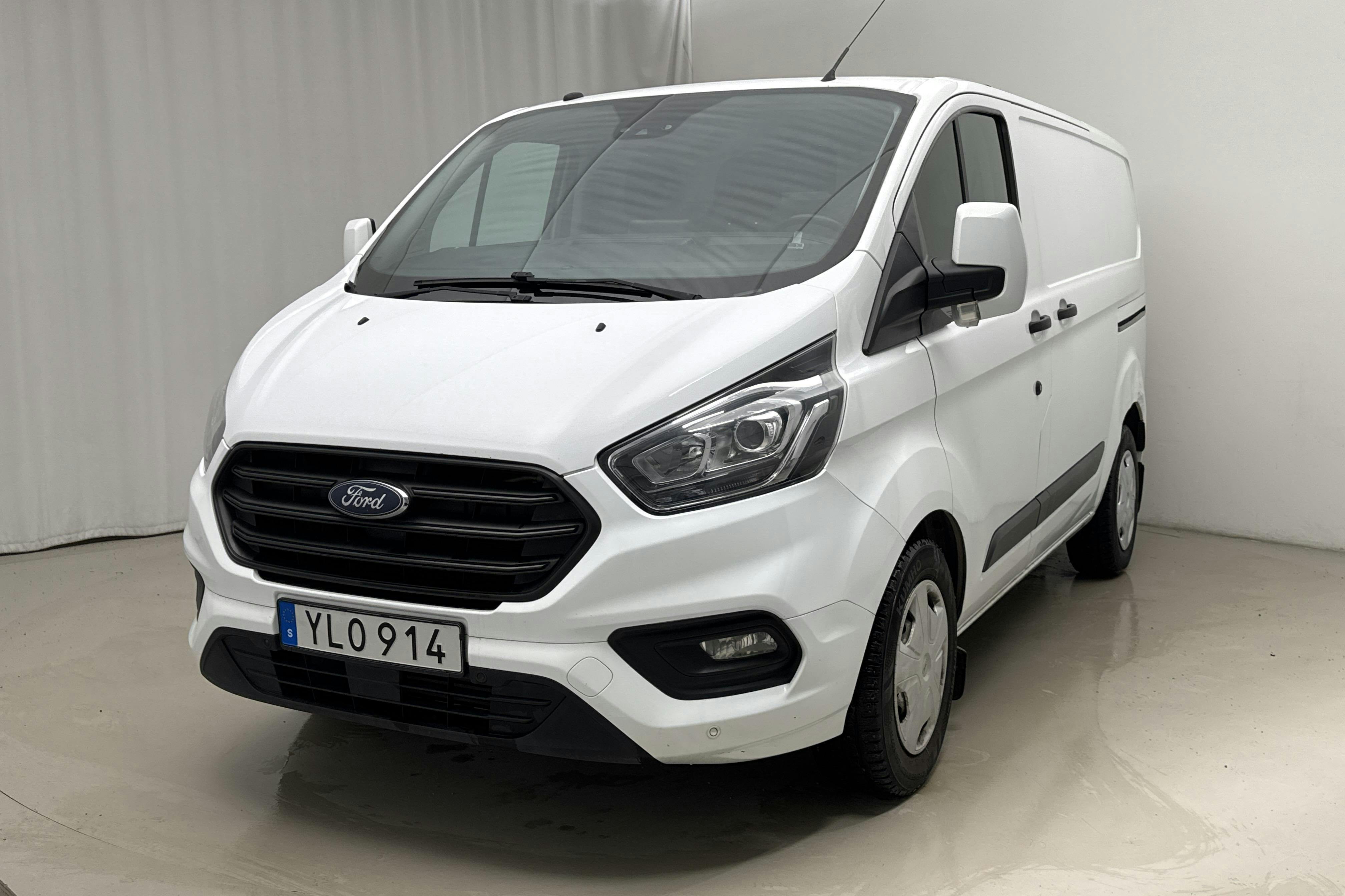 Esittelykuva 1 osoitteesta 17: Ford Transit Custom 300 (130hk) - 123 470 km - Automaattinen - valkoinen - 2018
