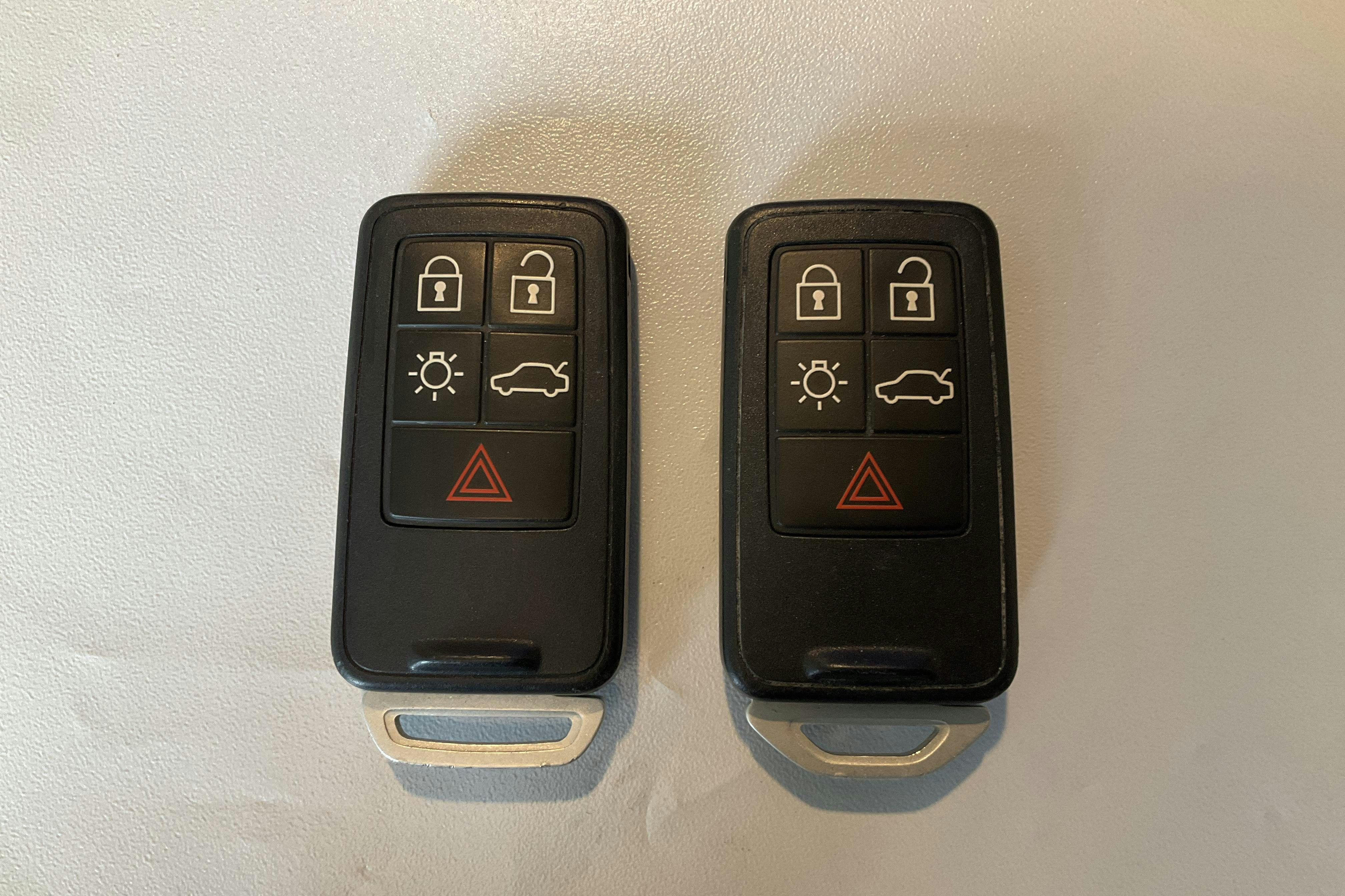 Presentation photo 13 of 13: Volvo V40 T2 (122hk) - 95 290 km - Manual - white - 2016