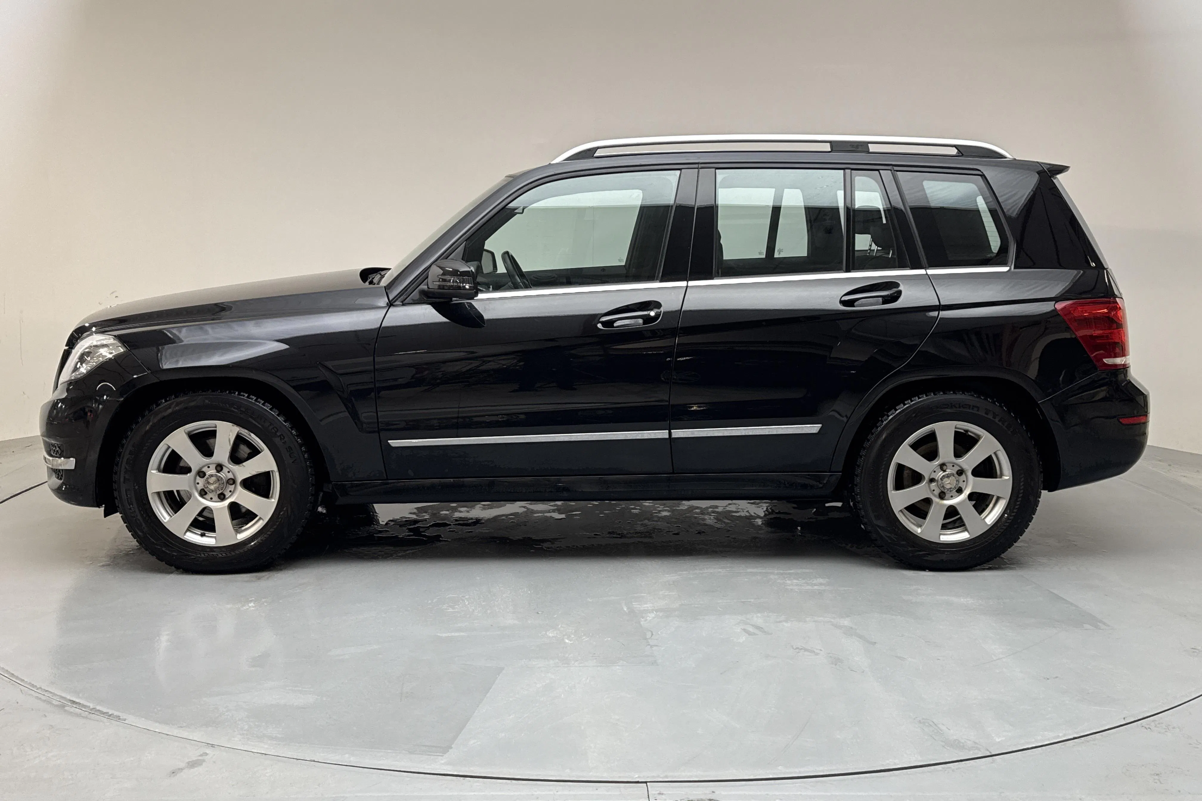 Presentation photo 2 of 15: Mercedes GLK 220 CDI 4MATIC X204 (170hk) - 187 400 km - Automatic - black - 2013