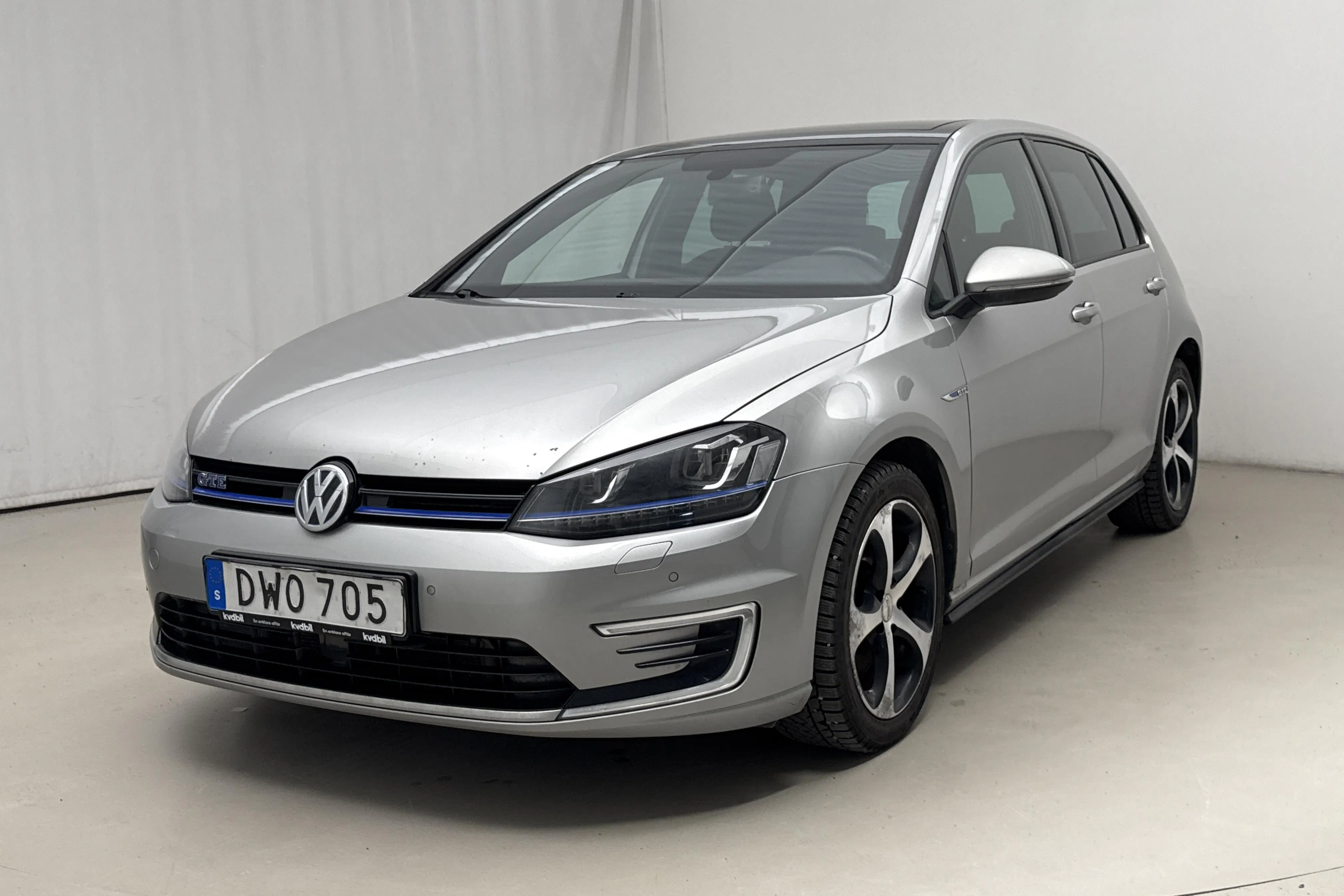 Presentation photo 1 of 20: VW Golf VII 1.4 Plug-in-Hybrid 5dr (204hk) - 223 920 km - Automatic - silver - 2016