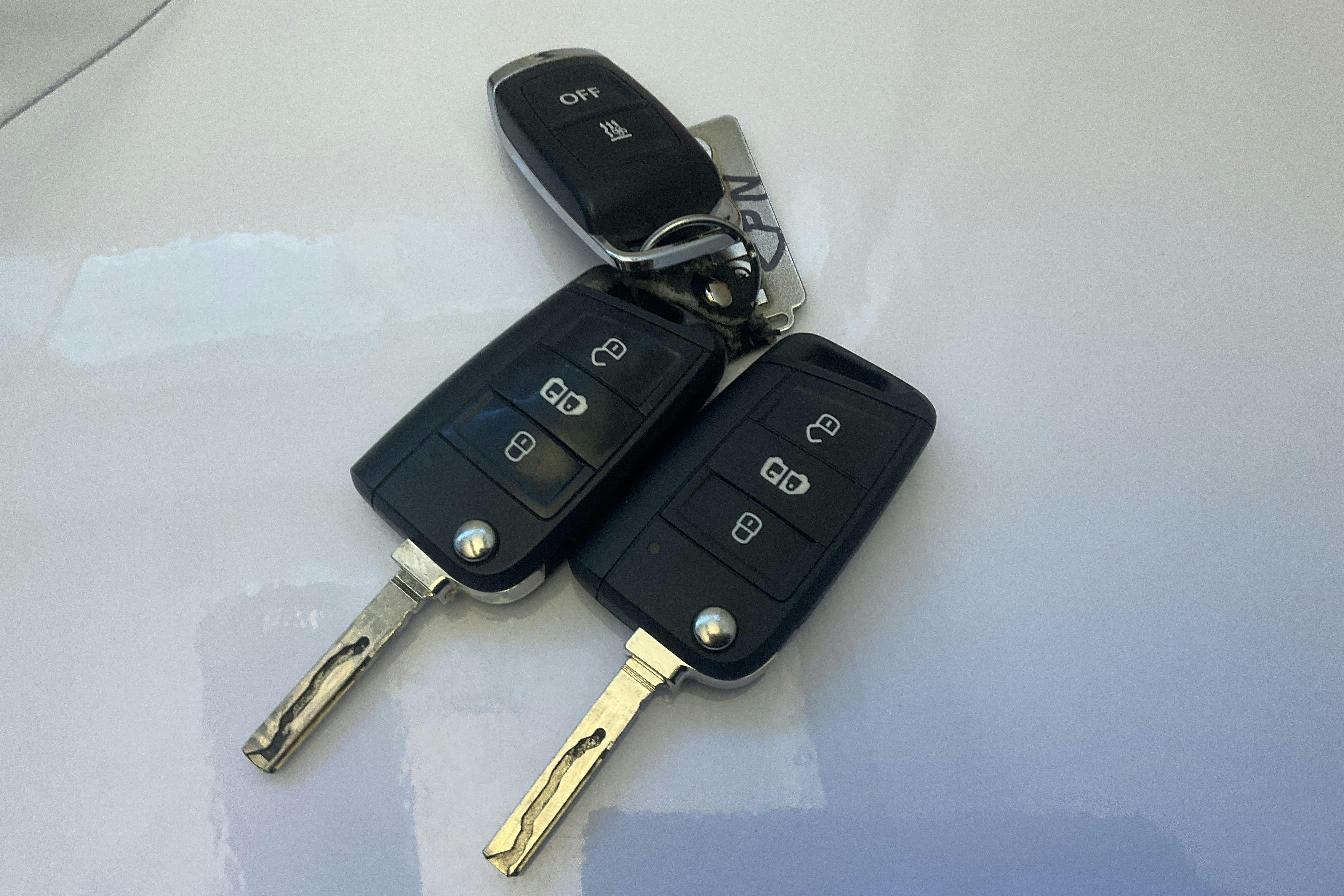 Presentationsfoto 13 av 13: VW Crafter 35 2.0 TDI Skåp (140hk) - 24 947 mil - Automat - gul - 2021