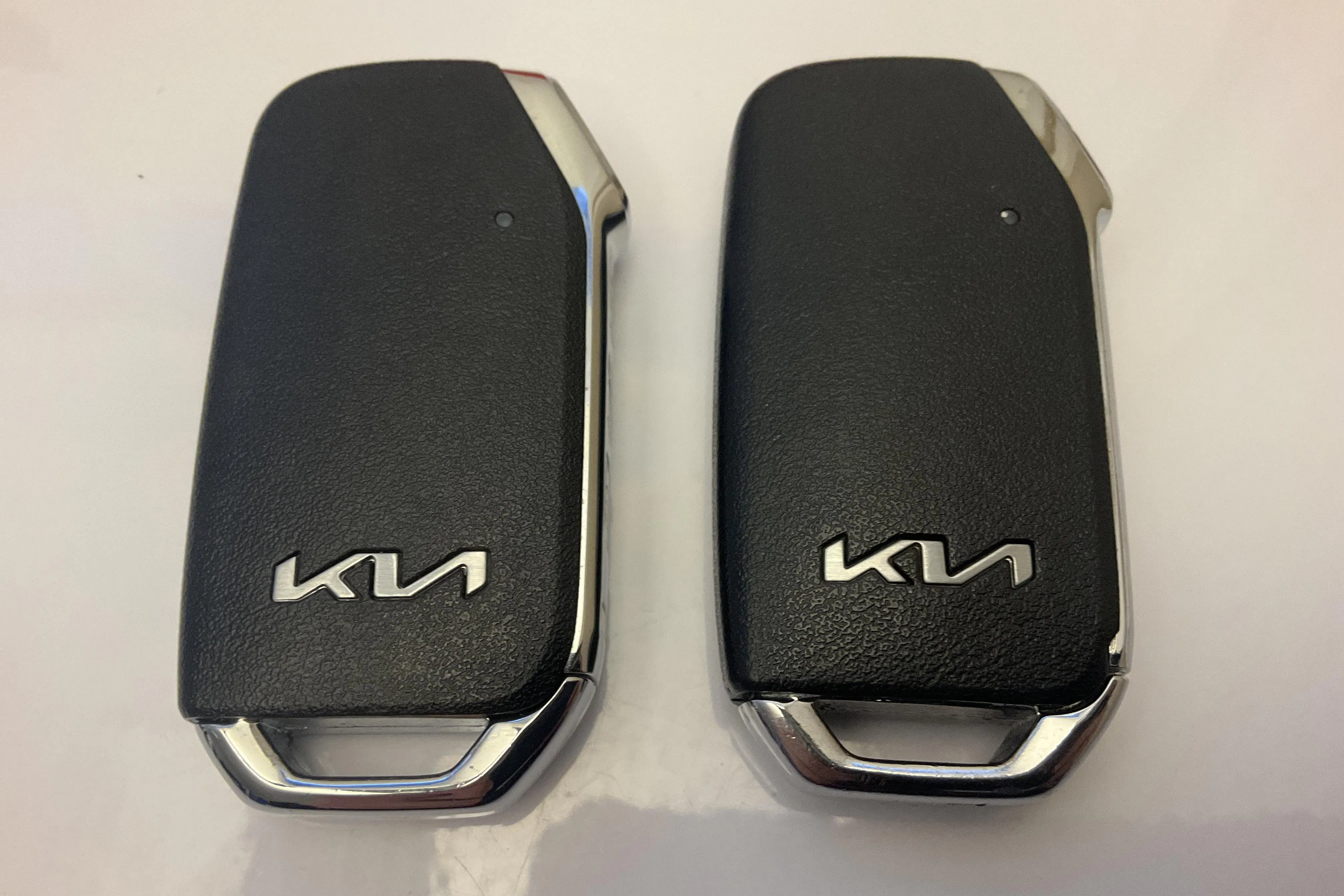 Presentation photo 16 of 16: KIA Niro EV 65kWh (204hk) - 39 180 km - Automatic - Dark Green - 2024