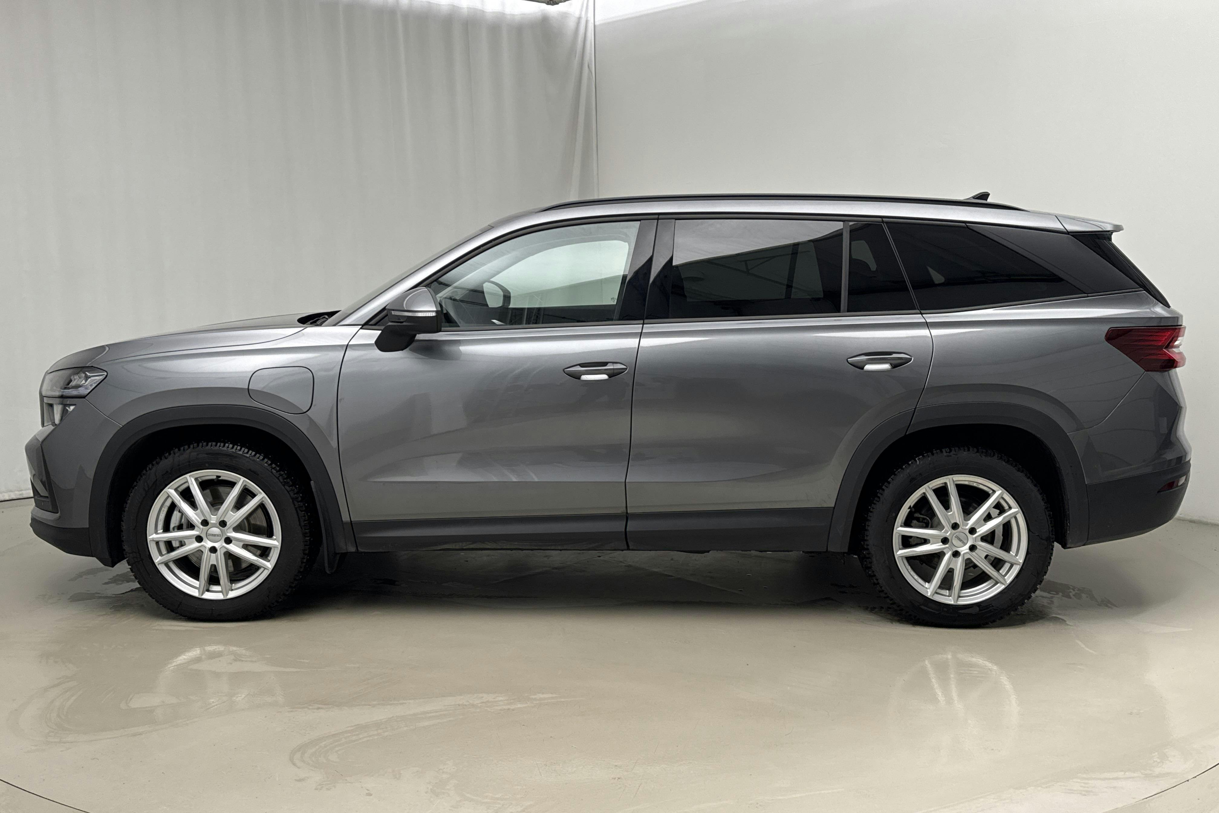 Presentation photo 2 of 21: Skoda Kodiaq 1.5 TSI m-hev (150hk) - 13 300 km - Automatic - gray - 2025