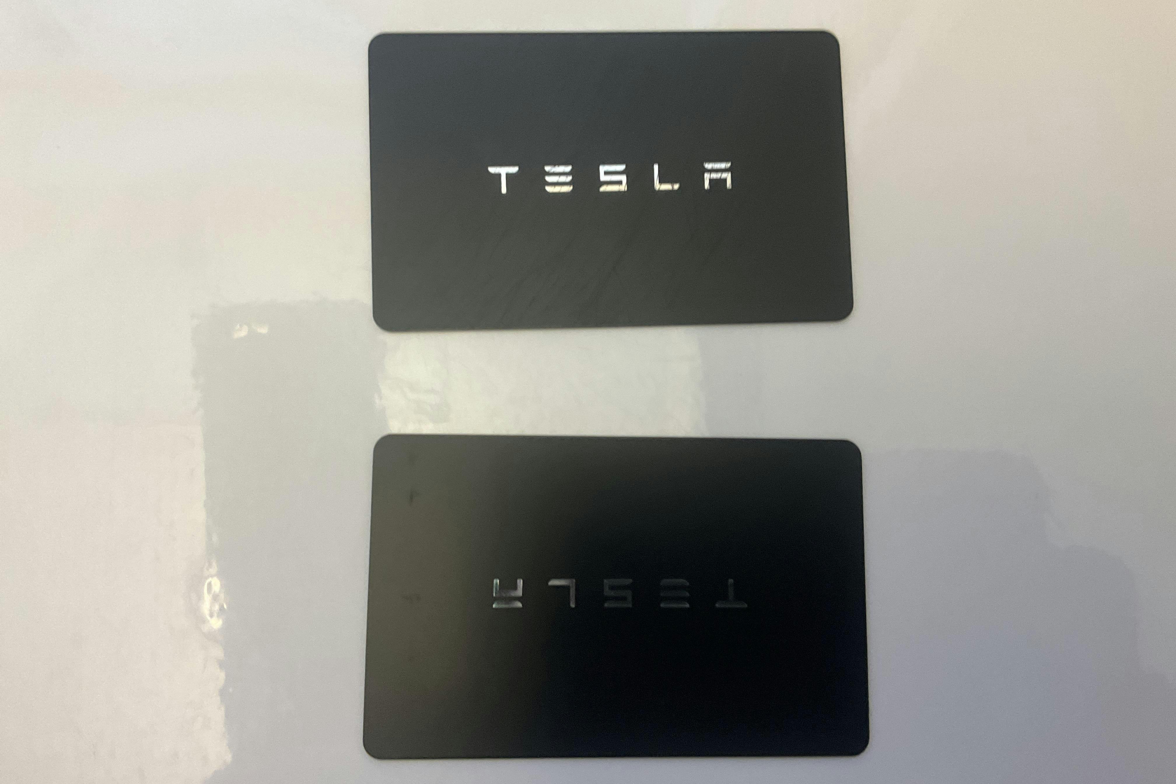 Presentationsfoto 18 av 18: Tesla Model Y Long Range Dual Motor AWD - 2 786 mil - Automat - vit - 2024