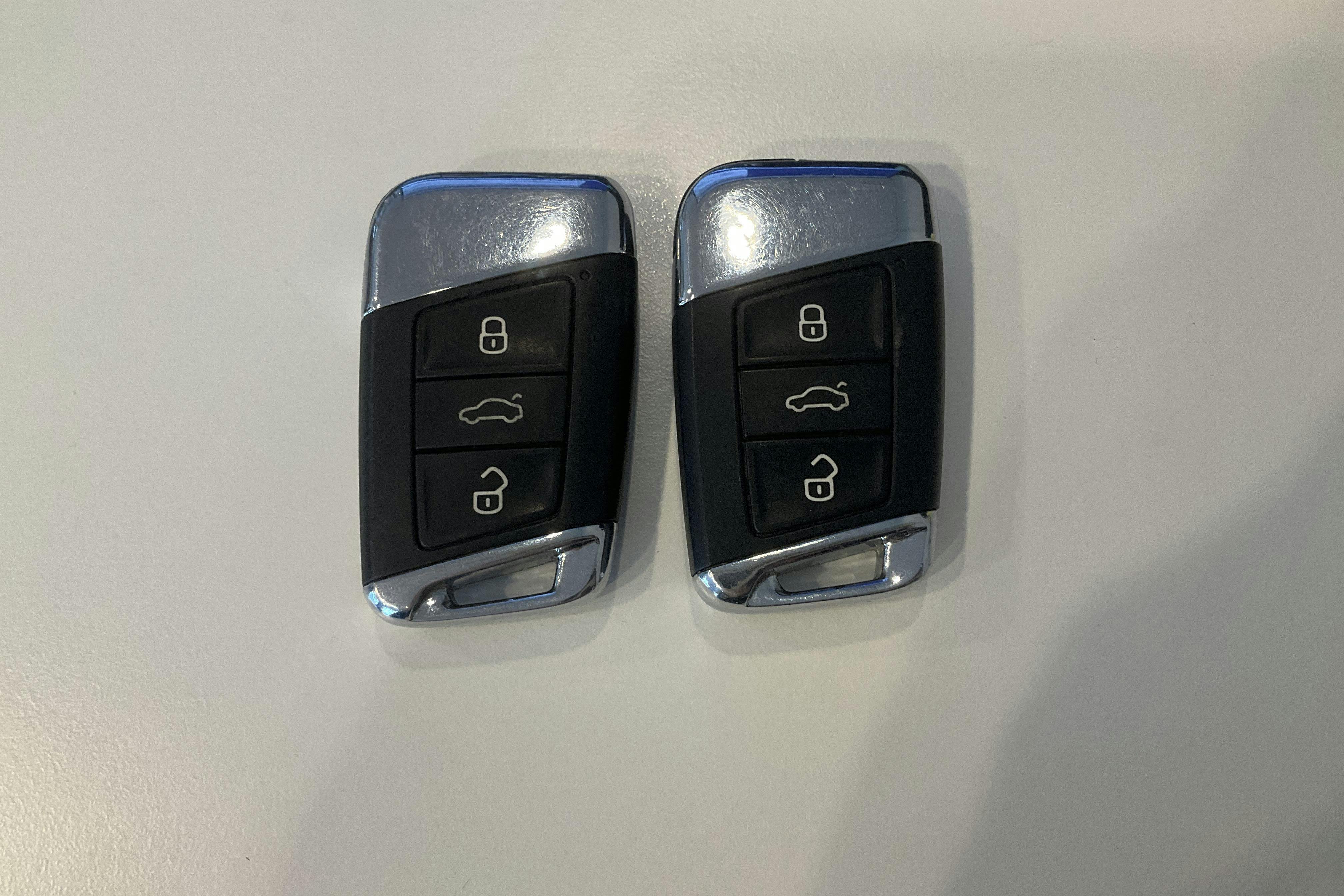 Presentation photo 19 of 19: VW Passat 2.0 TDI Sportscombi 4Motion (200hk) - 199 410 km - Automatic - Dark Grey - 2021