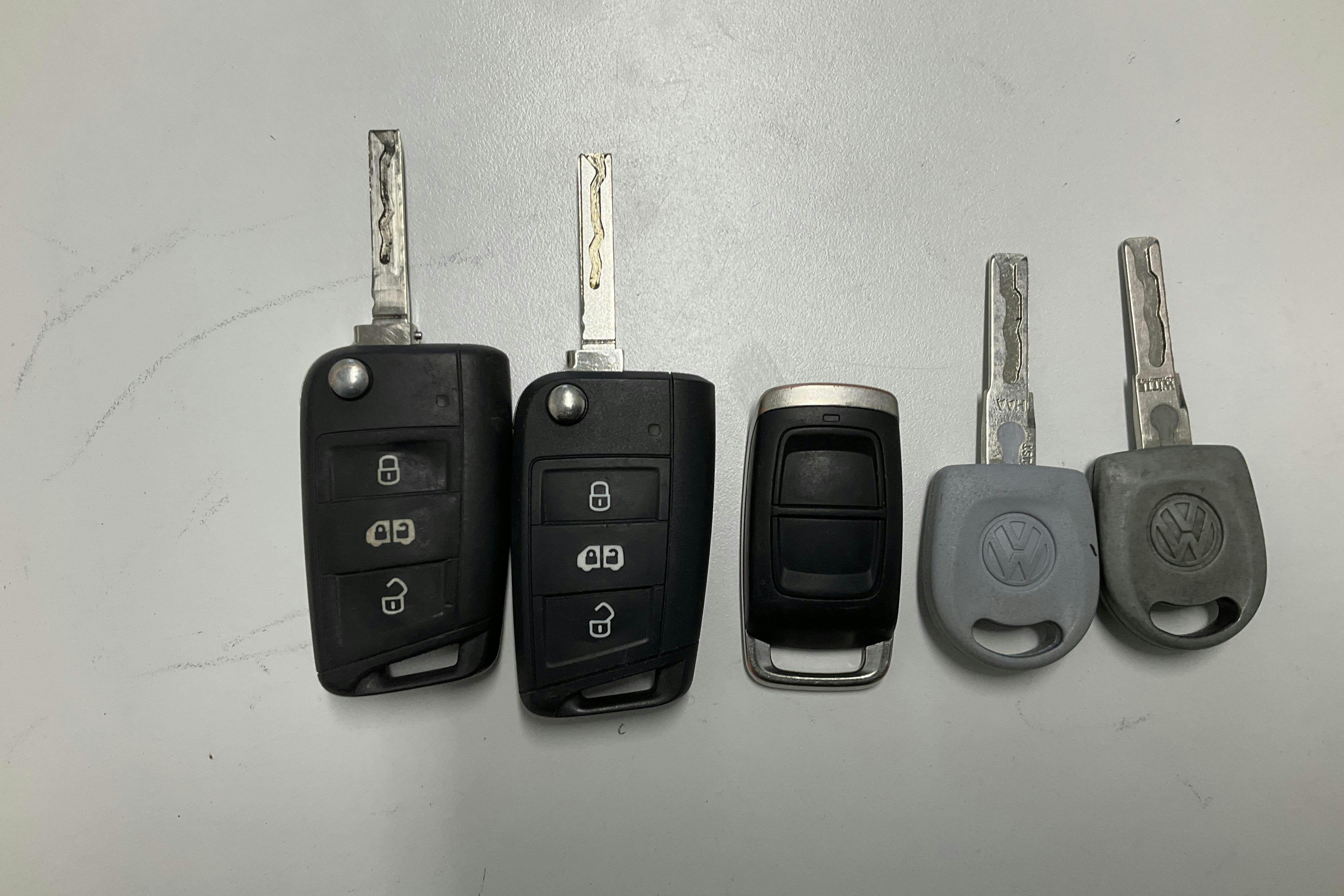 Presentationsfoto 15 av 15: VW Transporter T6.1 2.0 TDI BMT Skåp (150hk) - 7 648 mil - Automat - vit - 2021