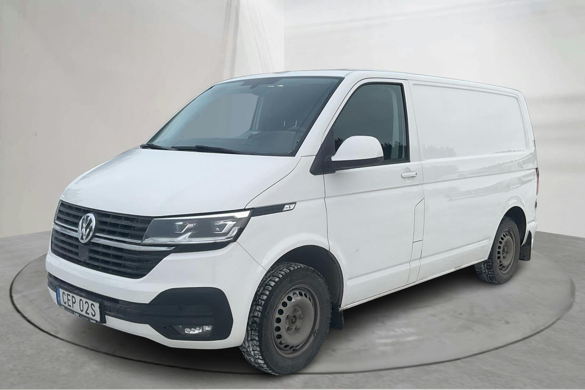 Presentationsfoto 1 av 15: VW Transporter T6.1 2.0 TDI BMT Skåp (150hk) - 7 648 mil - Automat - vit - 2021