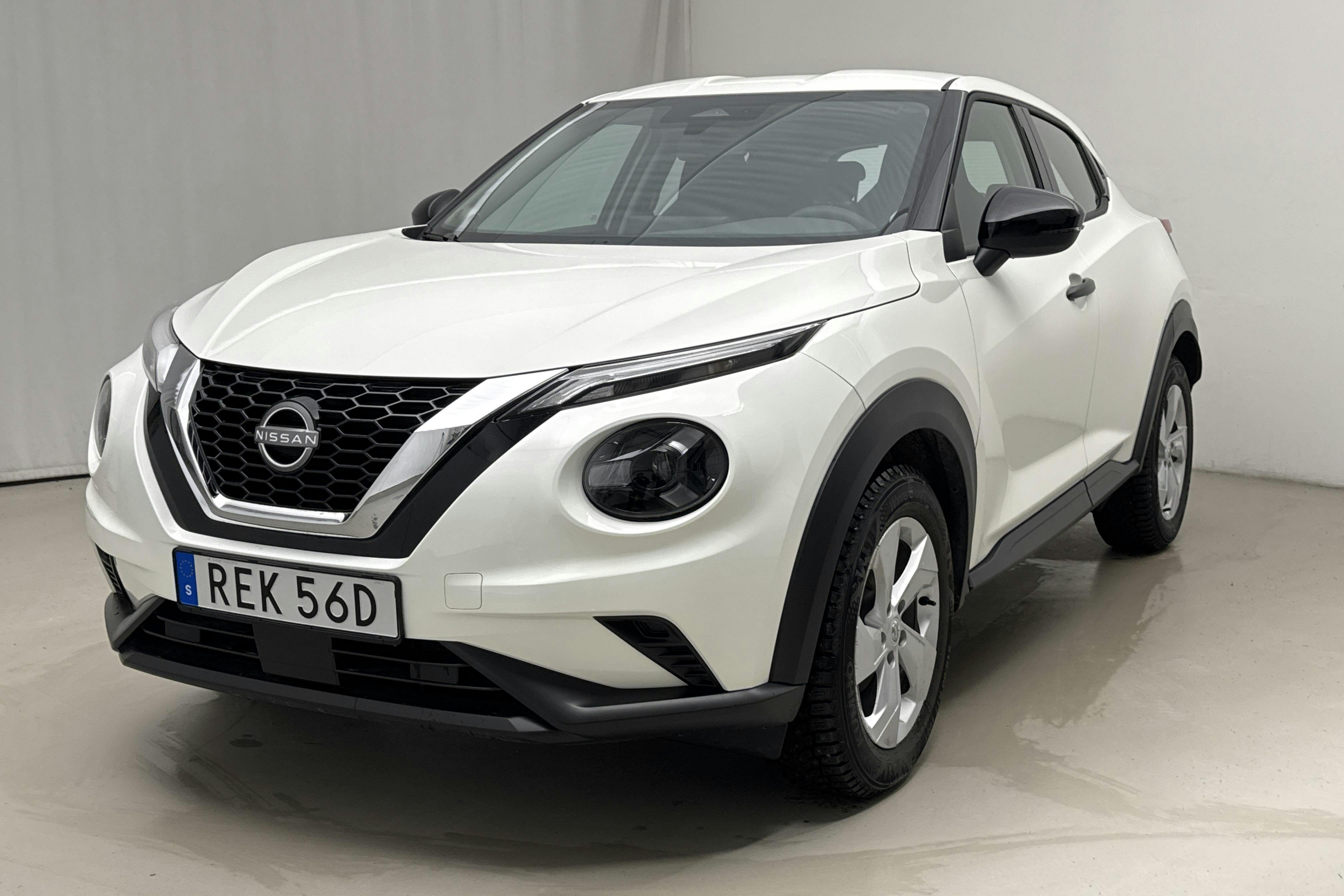 Presentationsfoto 1 av 14: Nissan Juke DIG-T (114hk) - 129 mil - Automat - vit - 2024