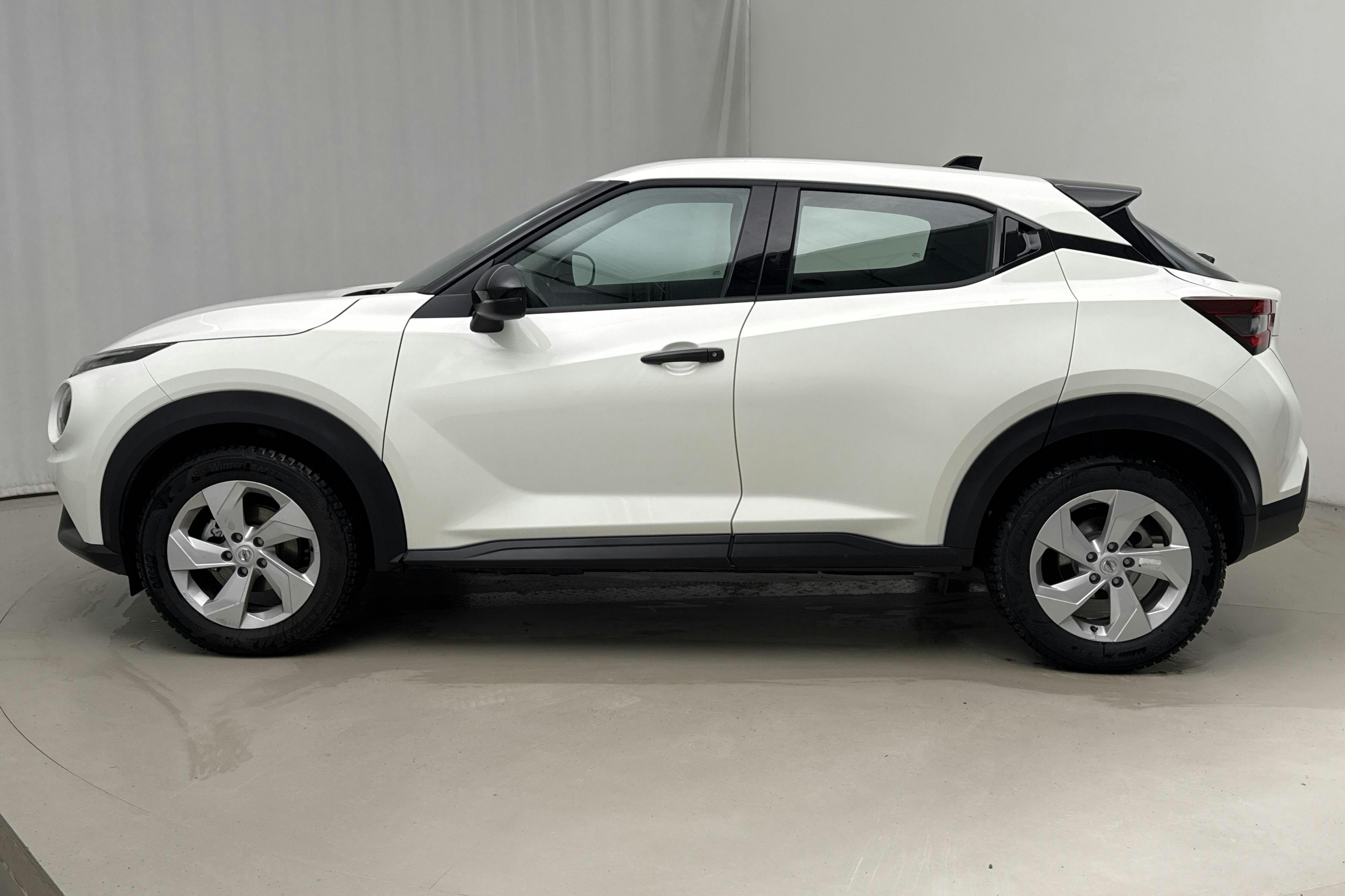 Presentationsfoto 2 av 14: Nissan Juke DIG-T (114hk) - 129 mil - Automat - vit - 2024