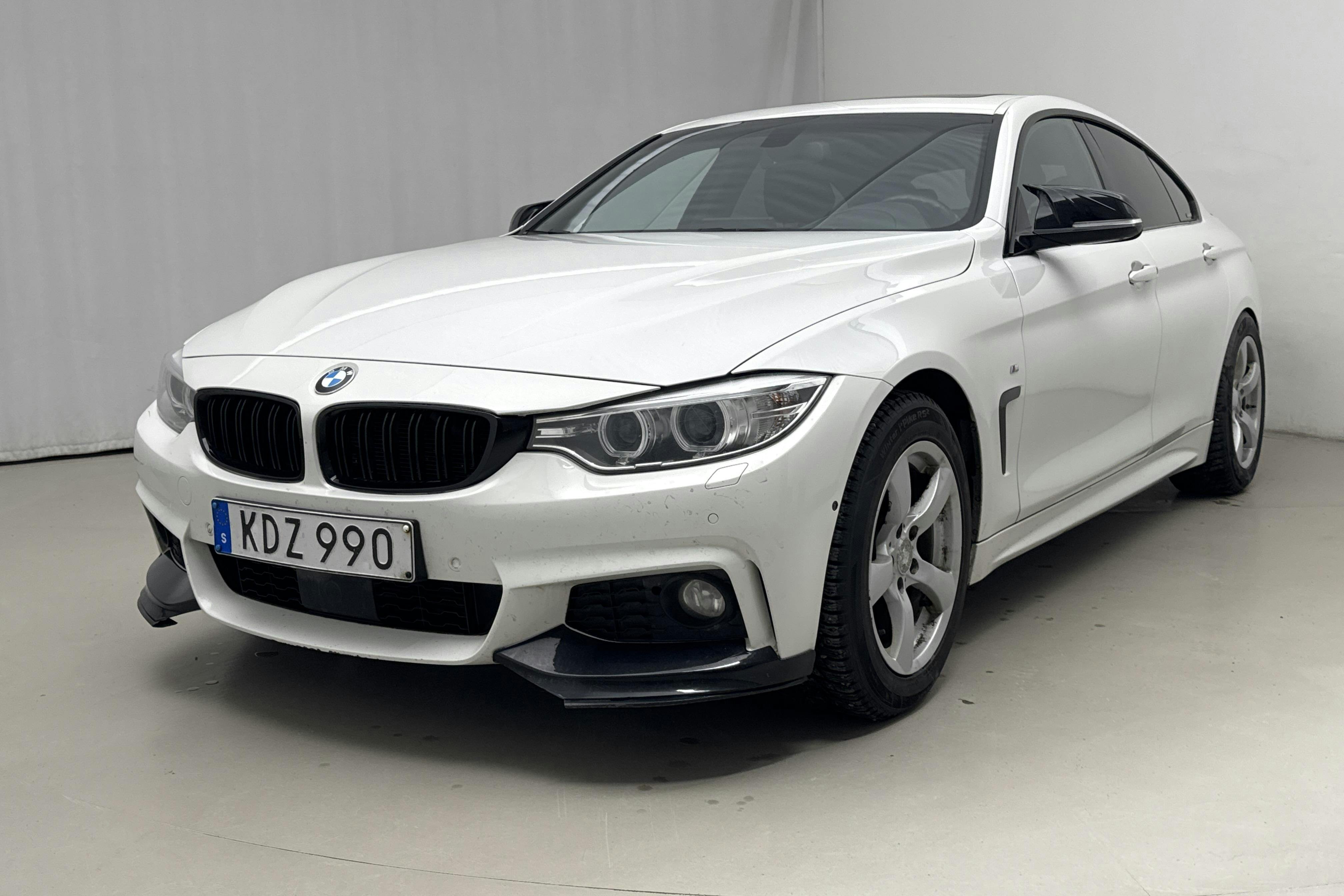 Presentationsfoto 1 av 21: BMW 420d xDrive Gran Coupé, F36 (190hk) - 19 284 mil - Automat - vit - 2016