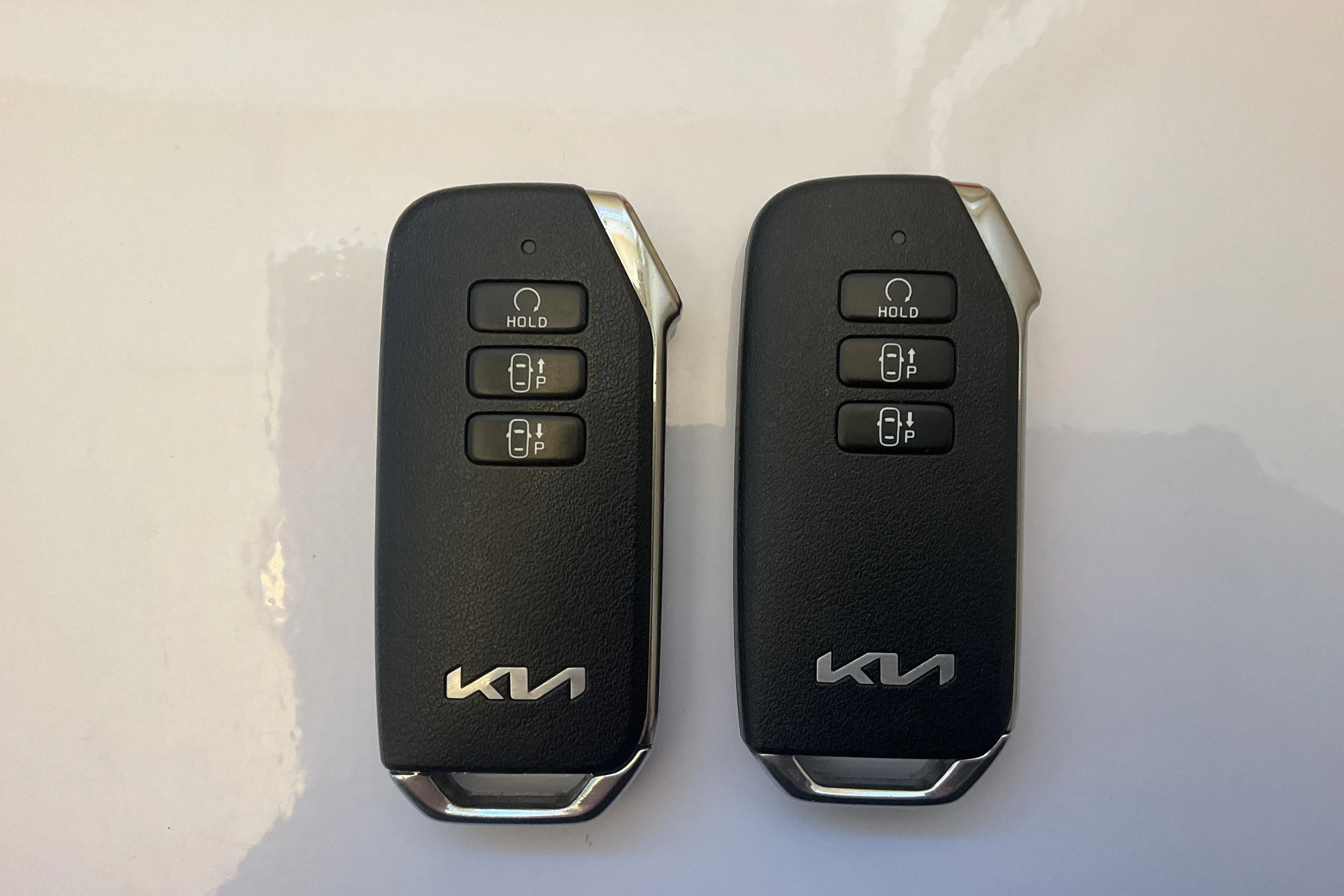 Presentation photo 18 of 18: KIA Sportage PHEV AWD (265hk) - 67 520 km - Automatic - white - 2023